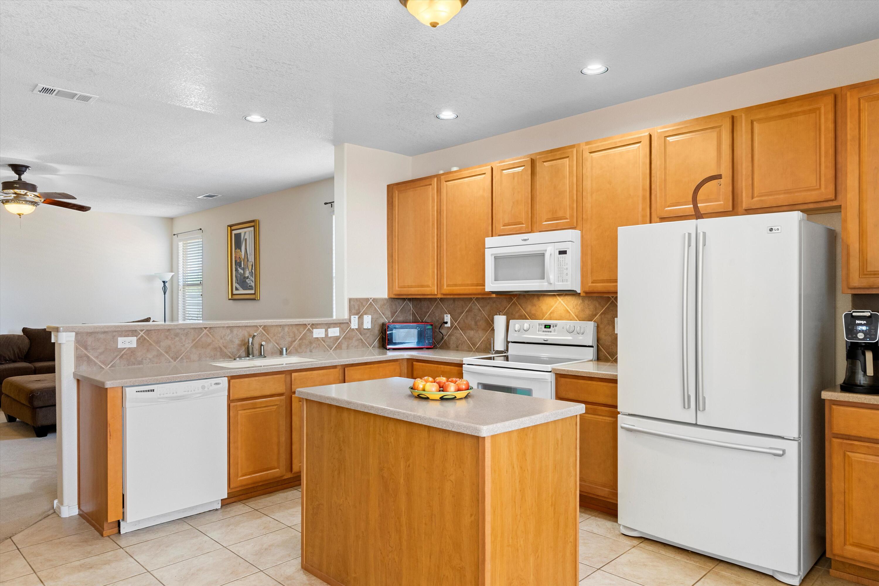 1925 Platina Road SE