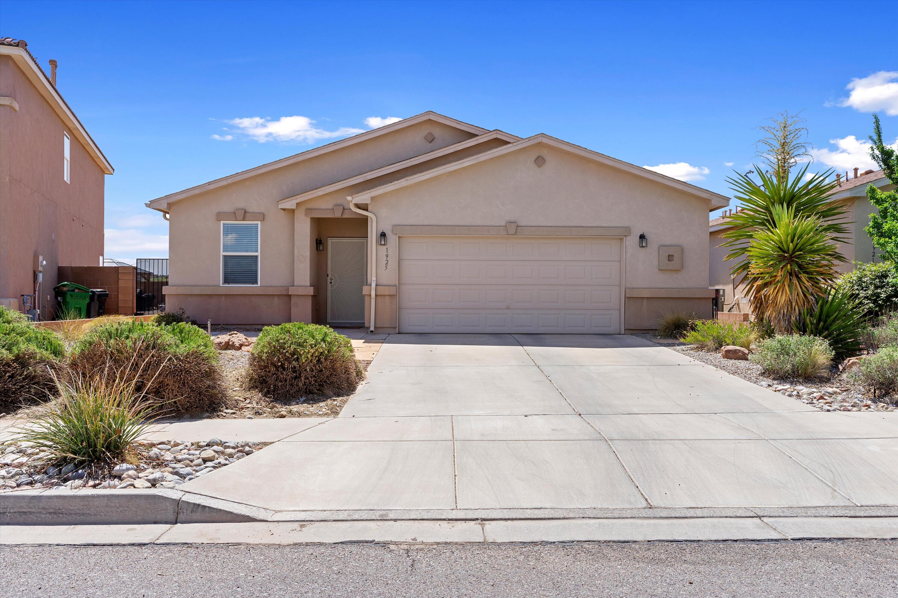 1925 Platina Road SE