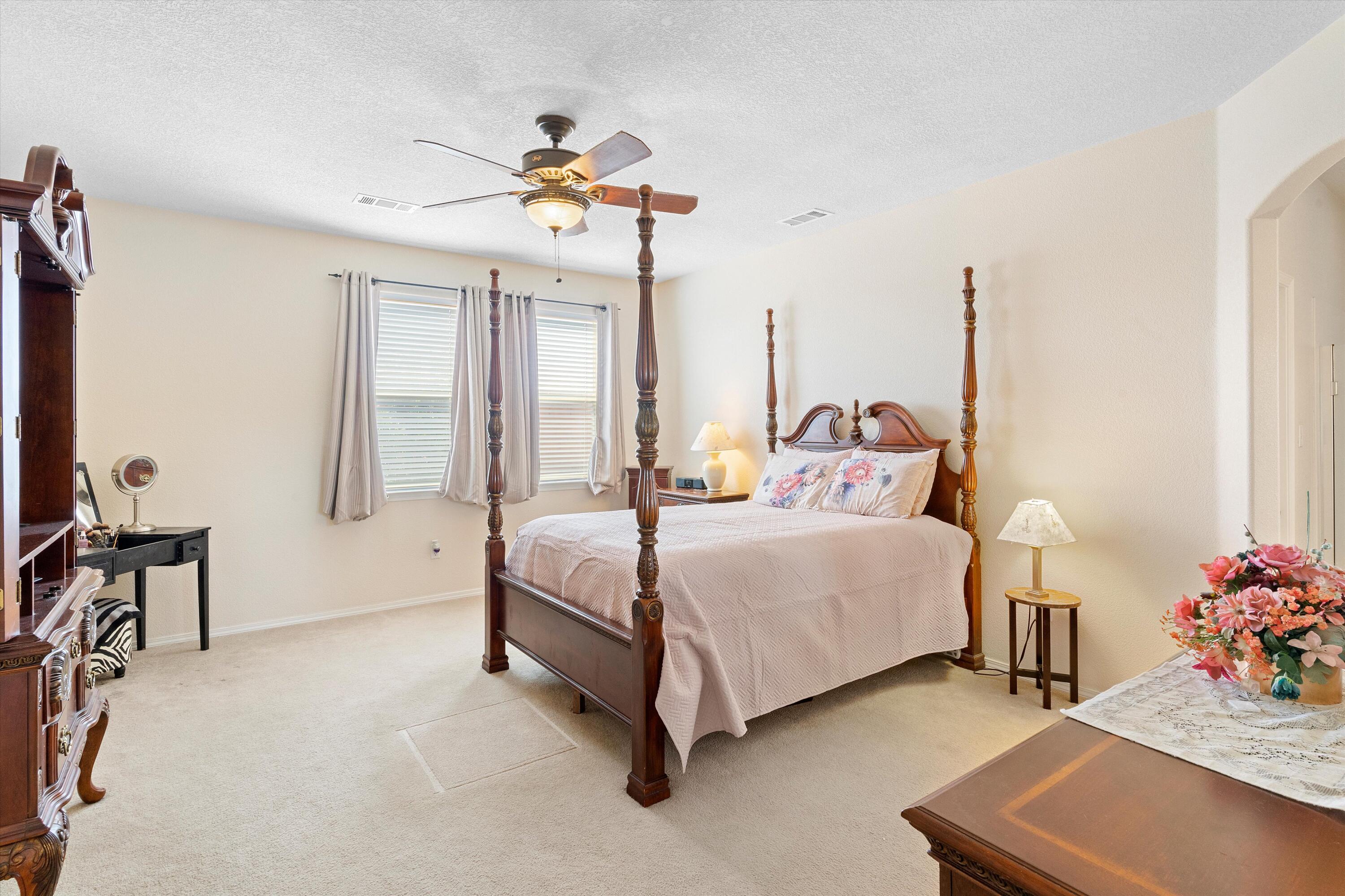 1925 Platina Road SE