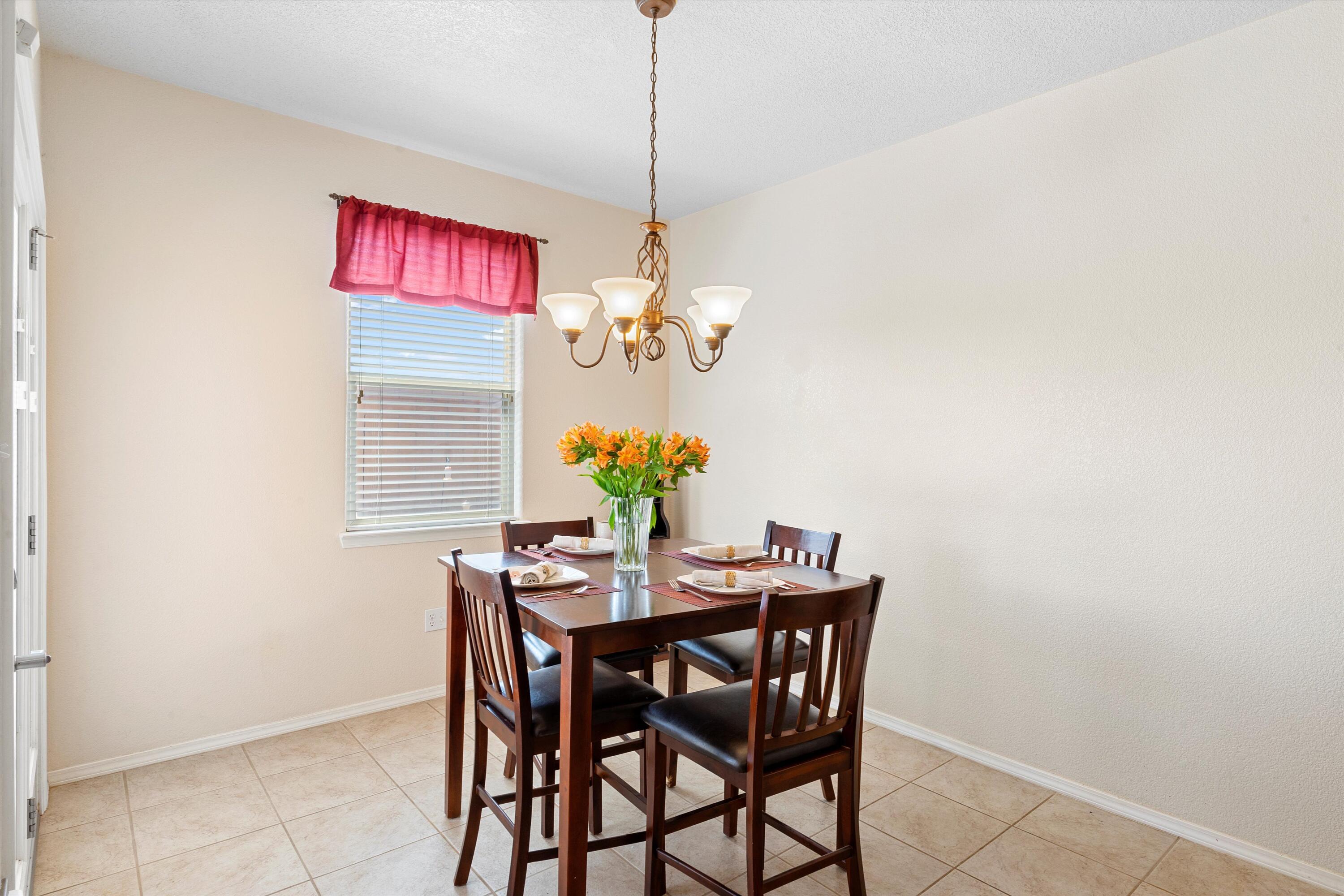 1925 Platina Road SE