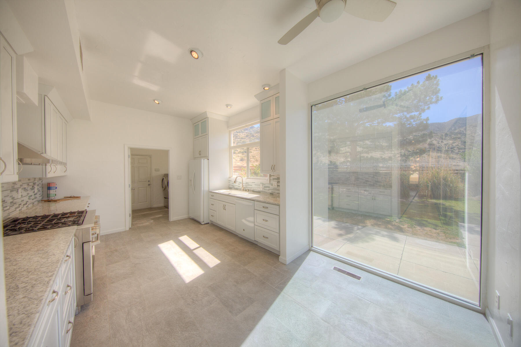 1538 Rosalba Street NE