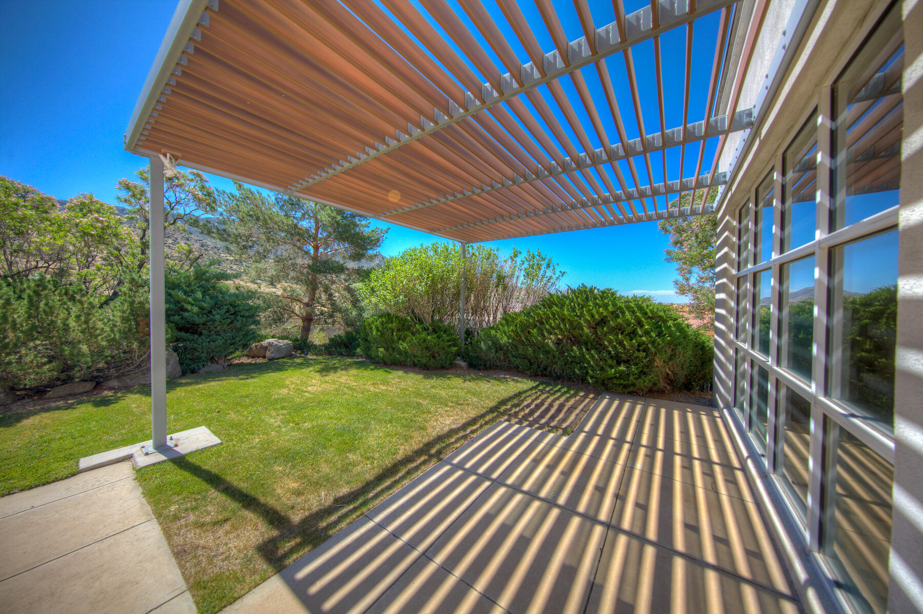 1538 Rosalba Street NE
