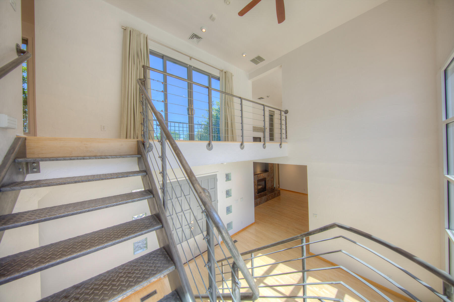 1538 Rosalba Street NE