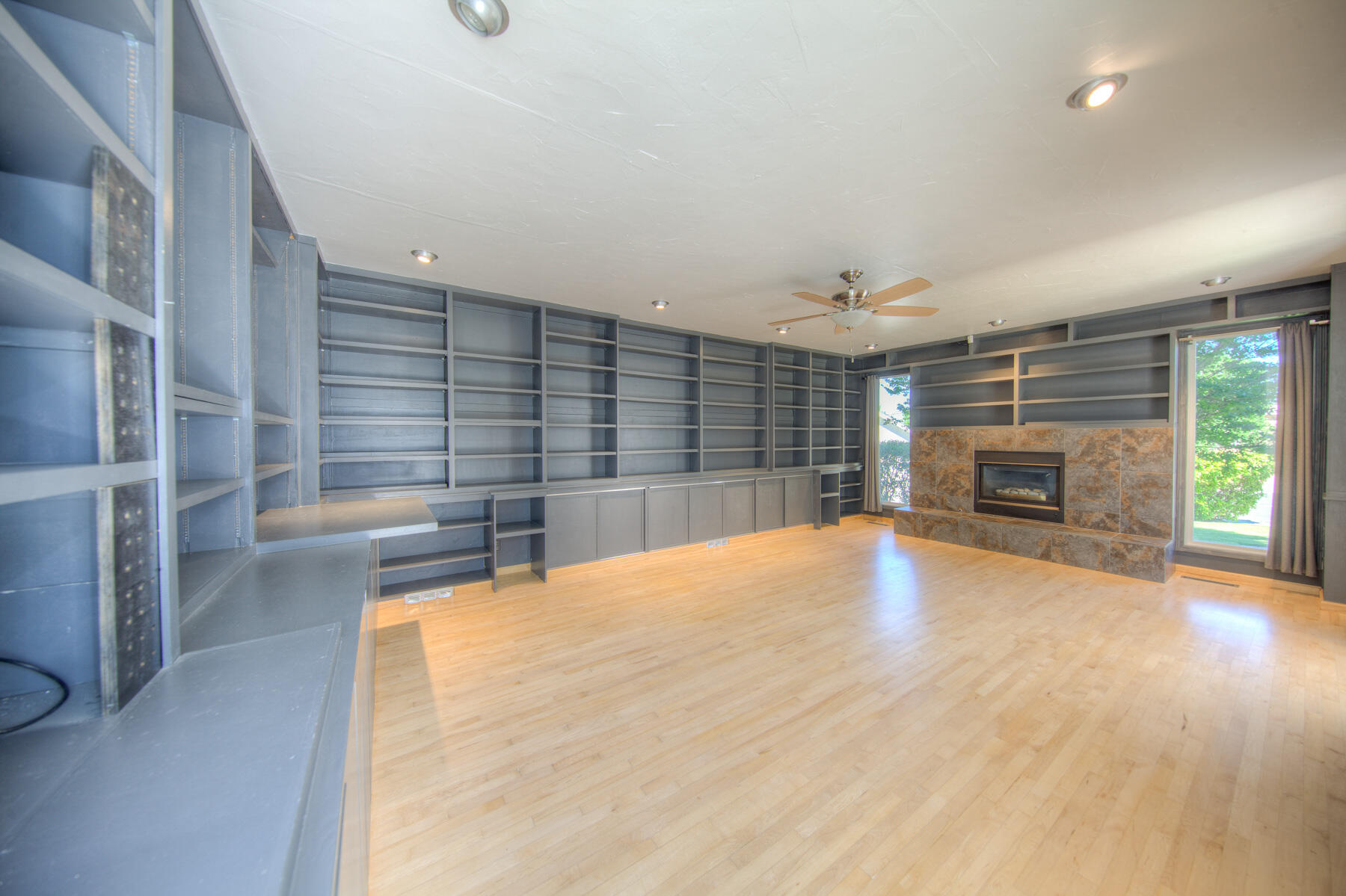 1538 Rosalba Street NE