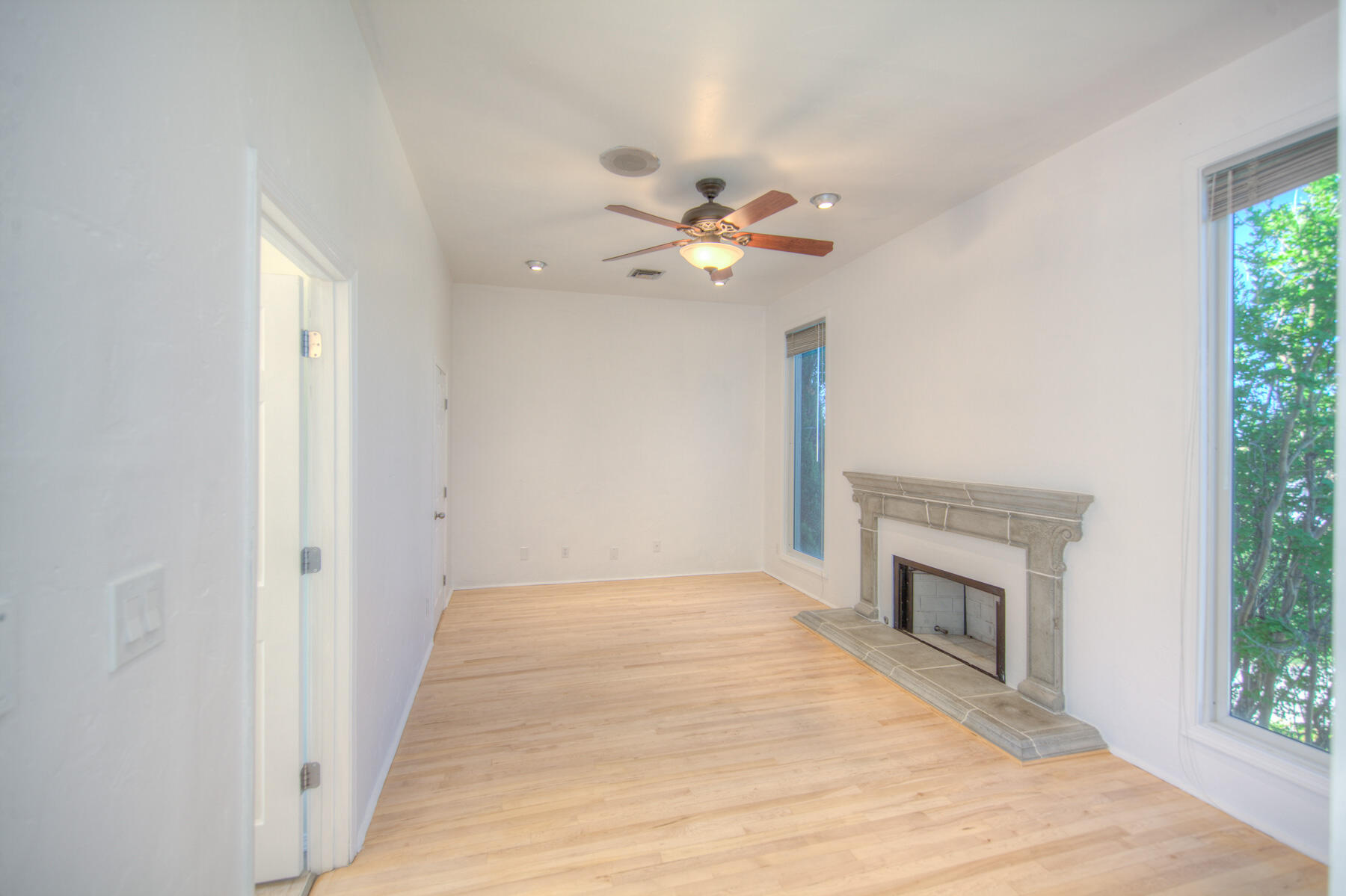 1538 Rosalba Street NE