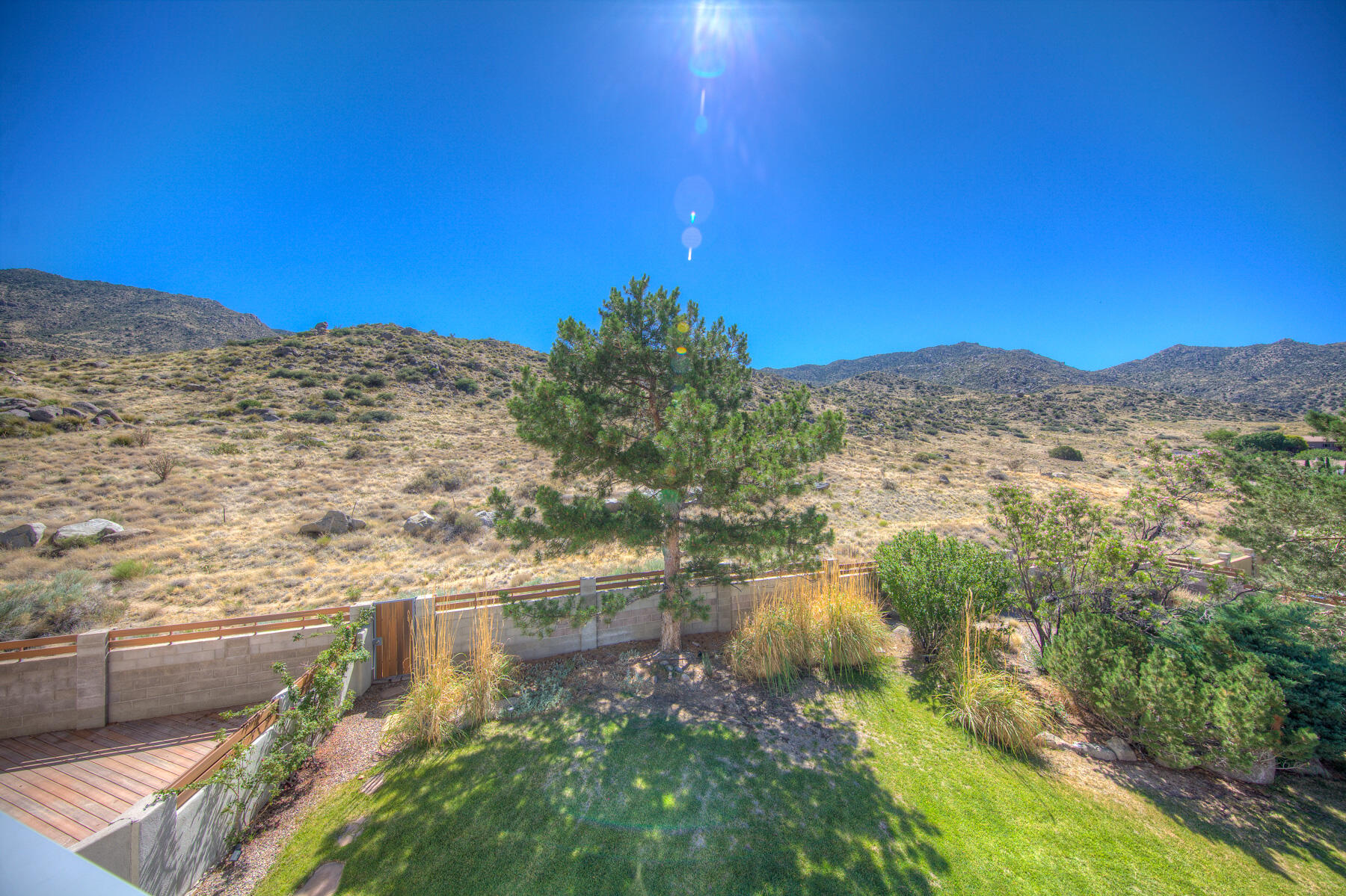 1538 Rosalba Street NE