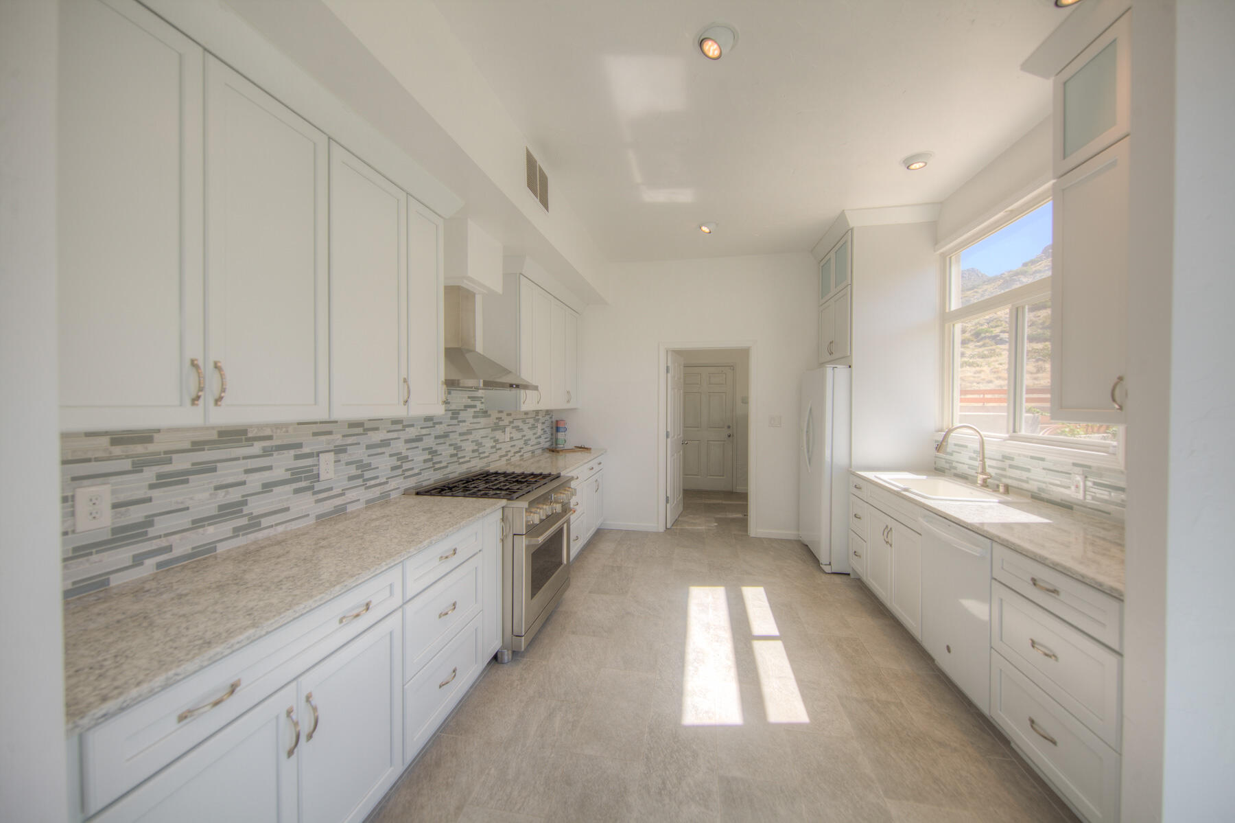 1538 Rosalba Street NE