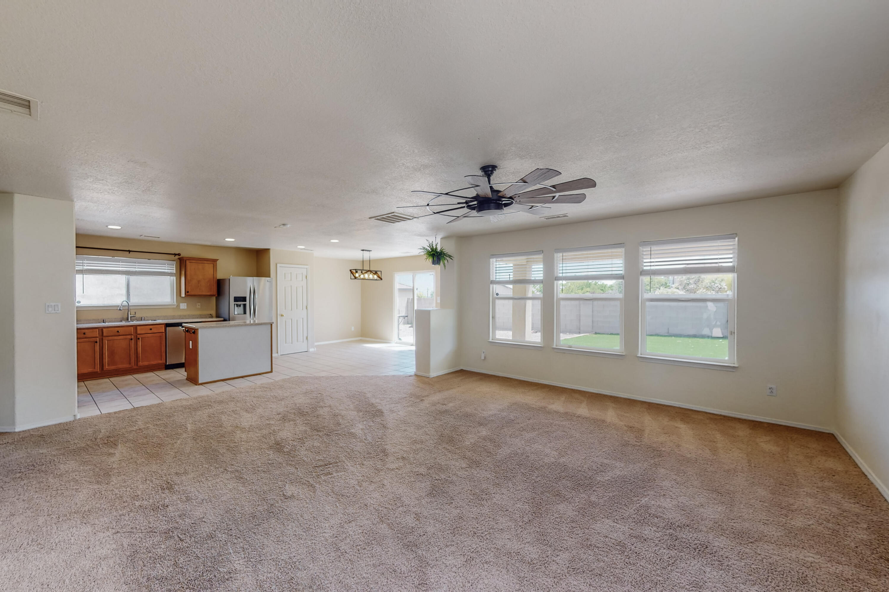 612 Teresa Court SE