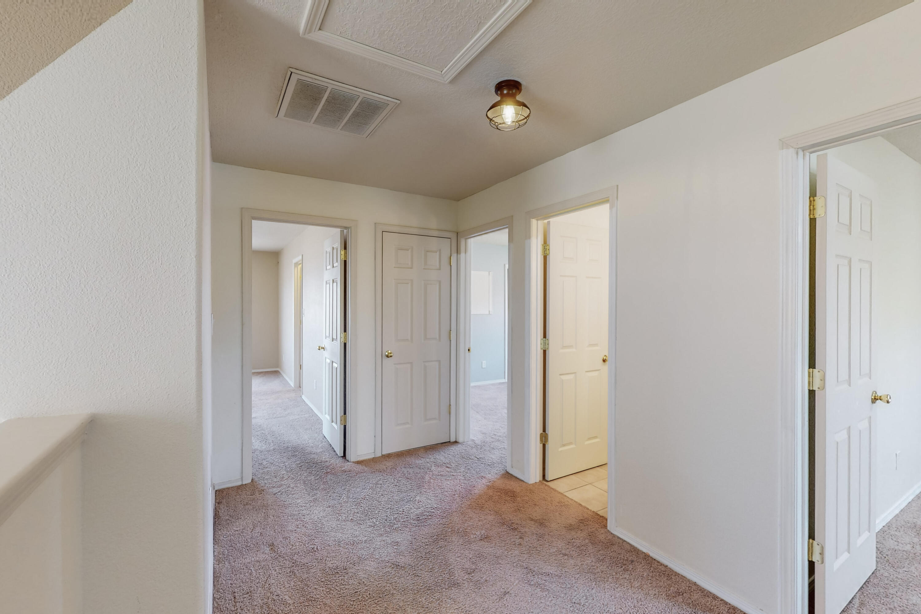 612 Teresa Court SE