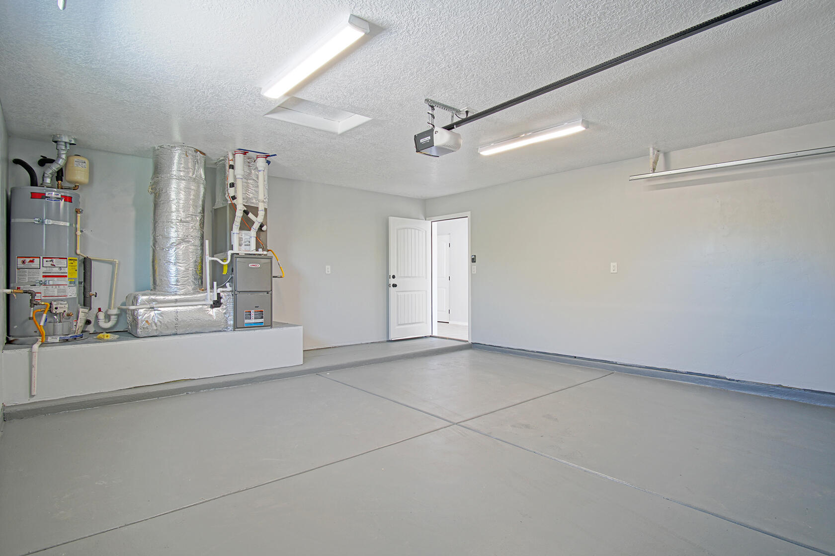611 Foothill Road SW