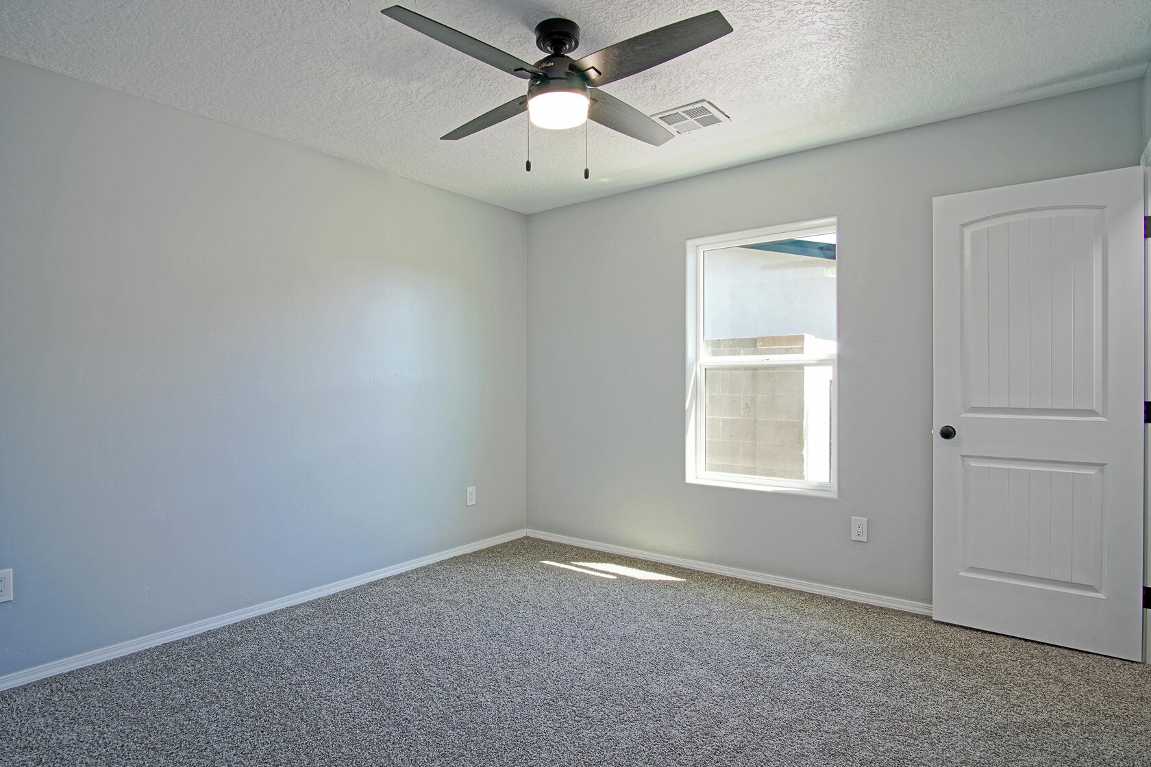 611 Foothill Road SW