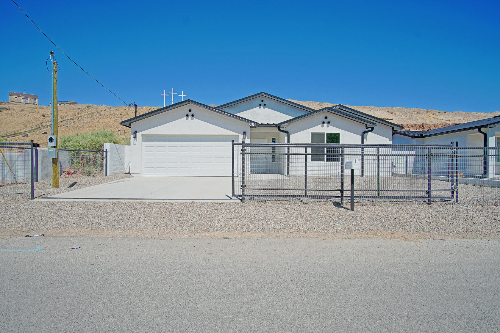 611 Foothill Road SW