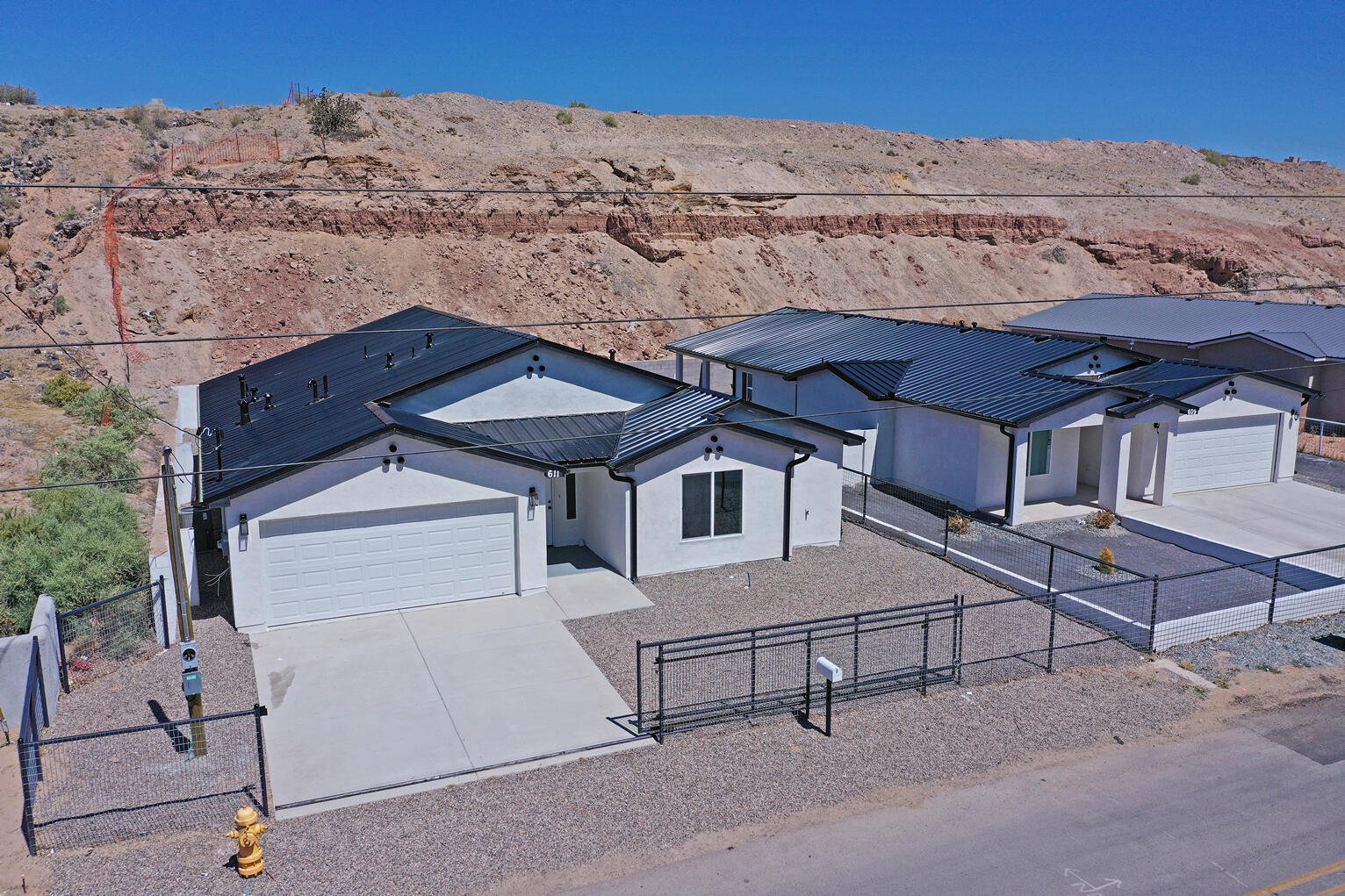 611 Foothill Road SW