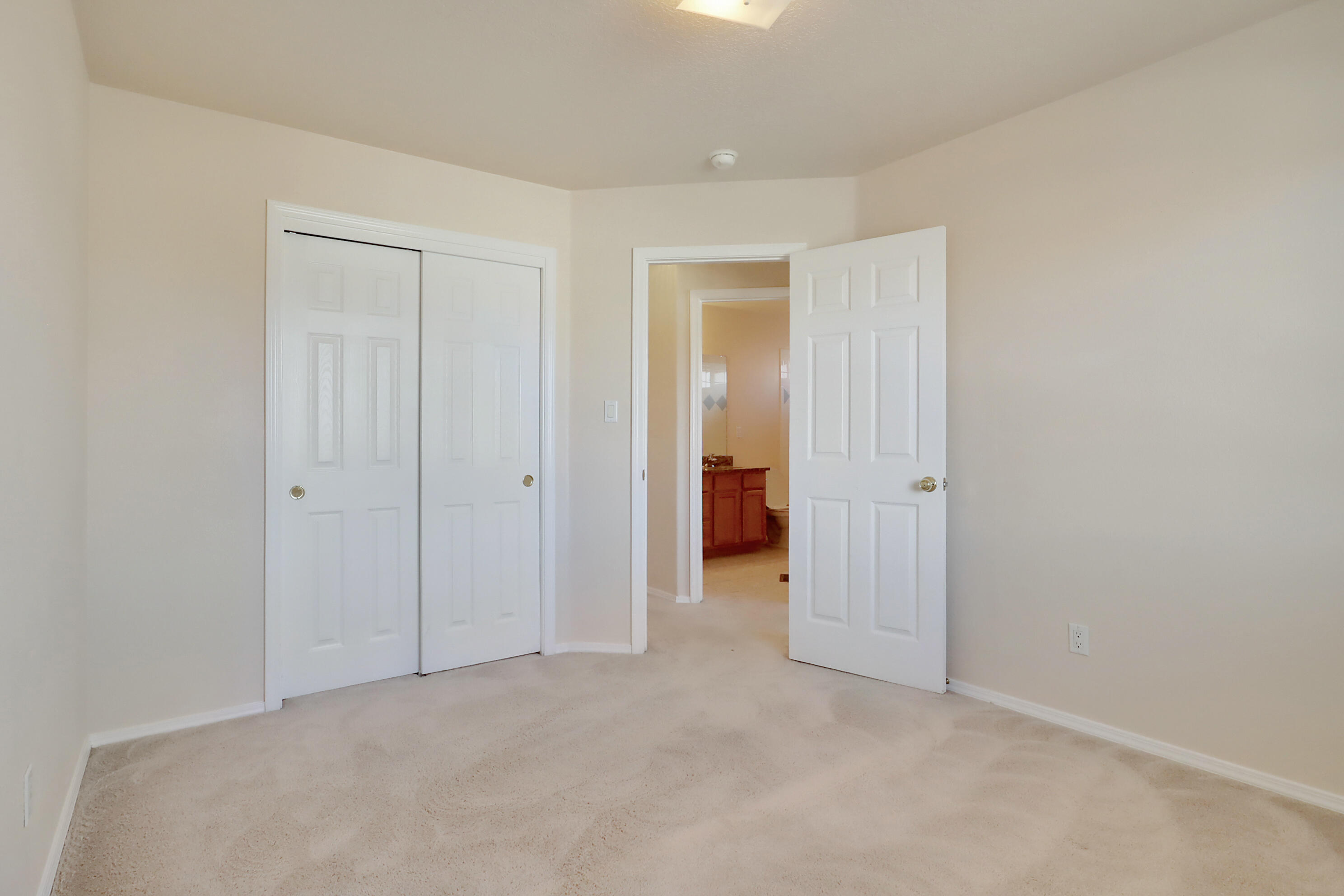 928 Tumulus Drive NW
