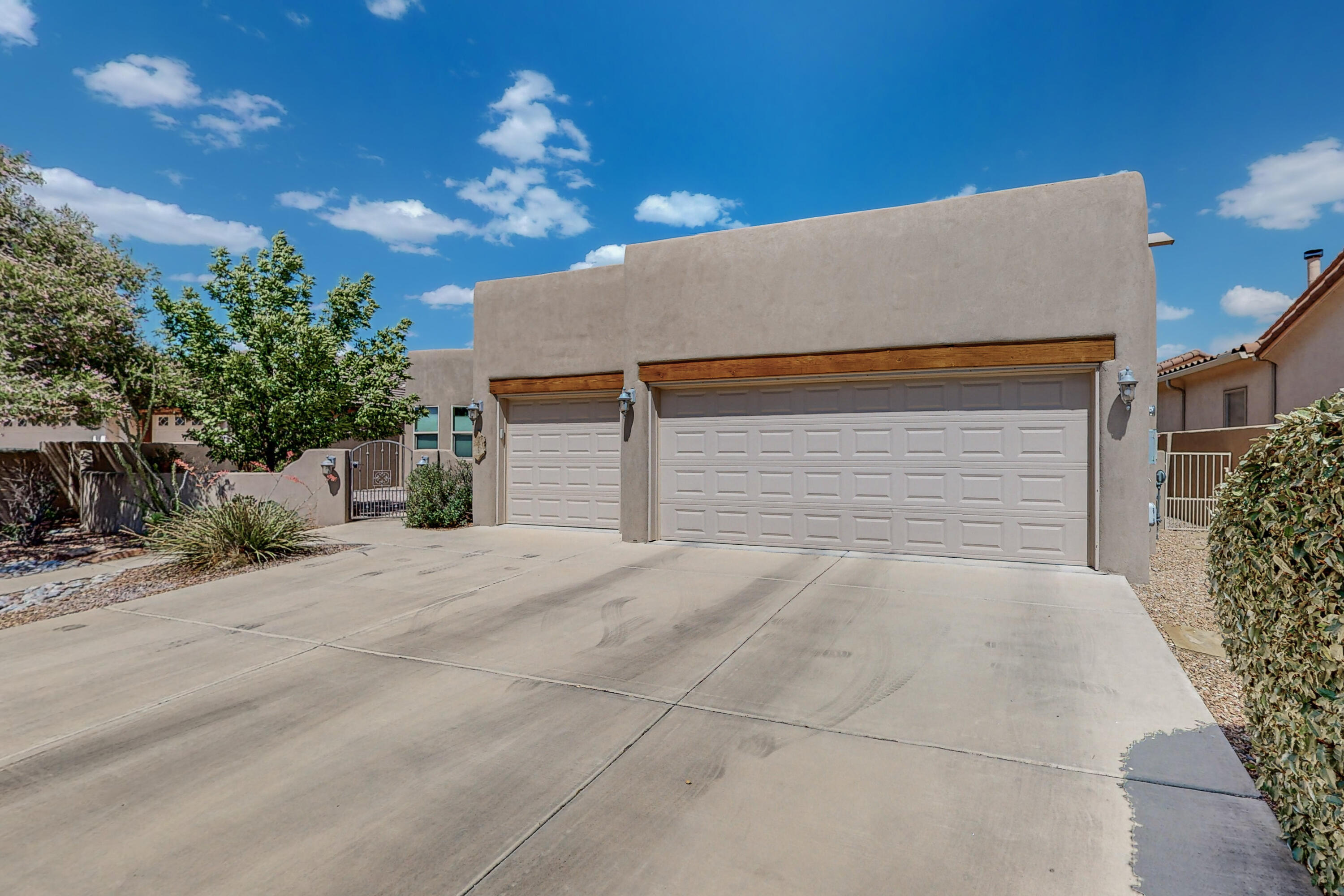 9412 Bear Mountain Trail NE