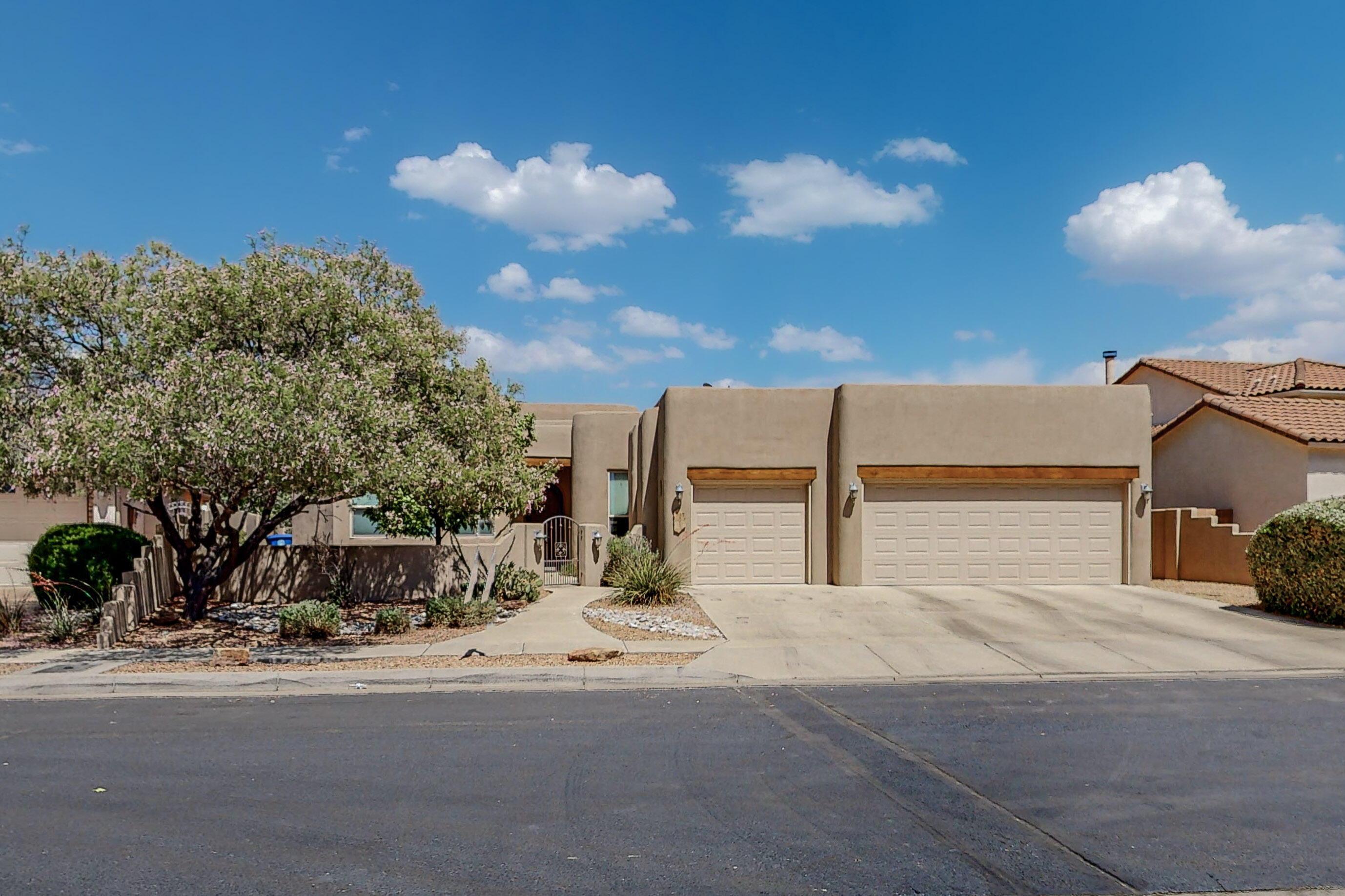 9412 Bear Mountain Trail NE