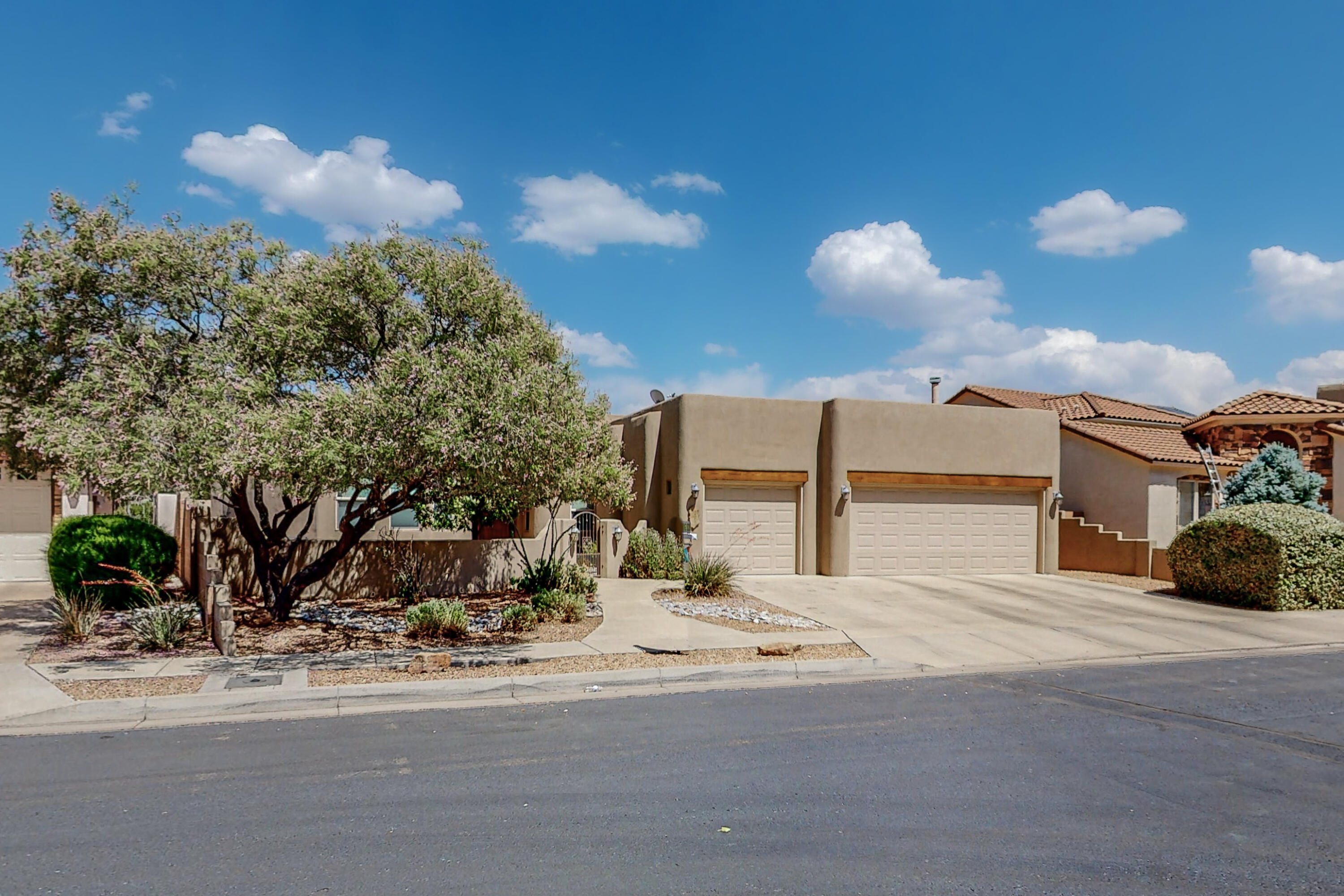9412 Bear Mountain Trail NE