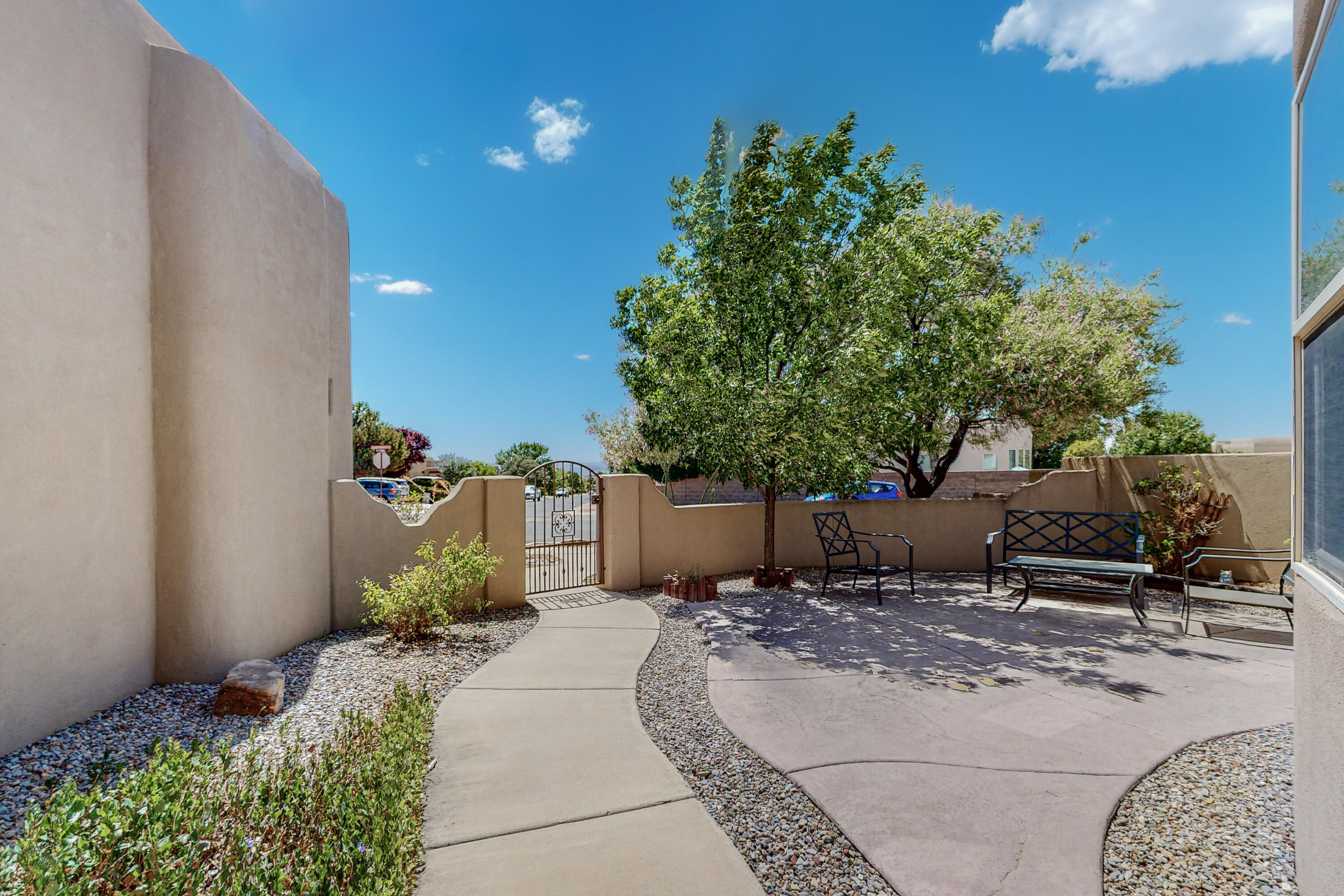 9412 Bear Mountain Trail NE