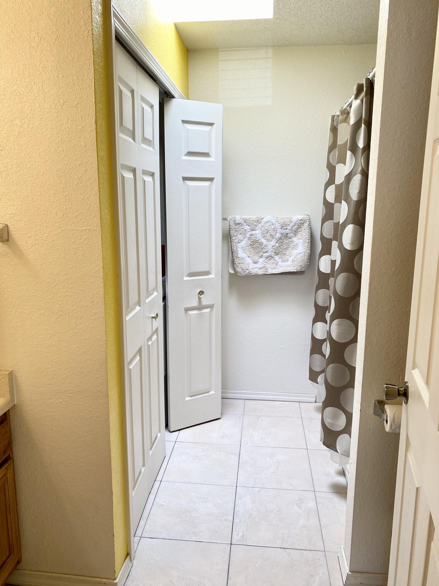 4701 Morris Street NE Unit: 2104