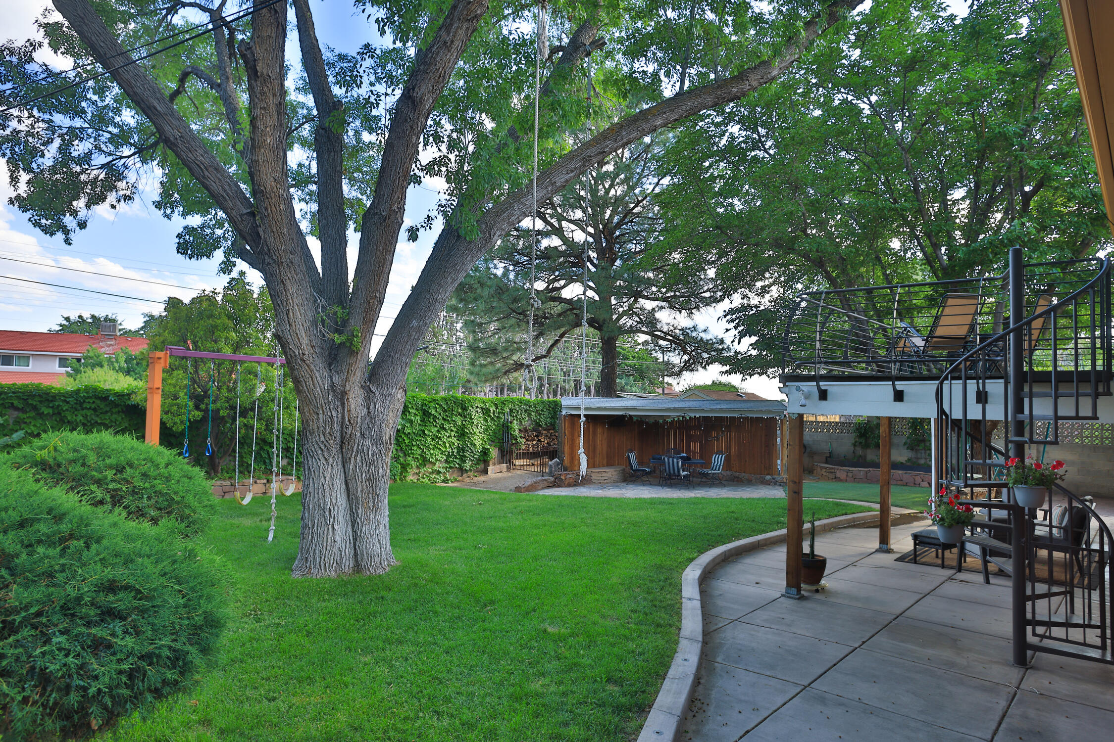 7020 Dellwood Road NE