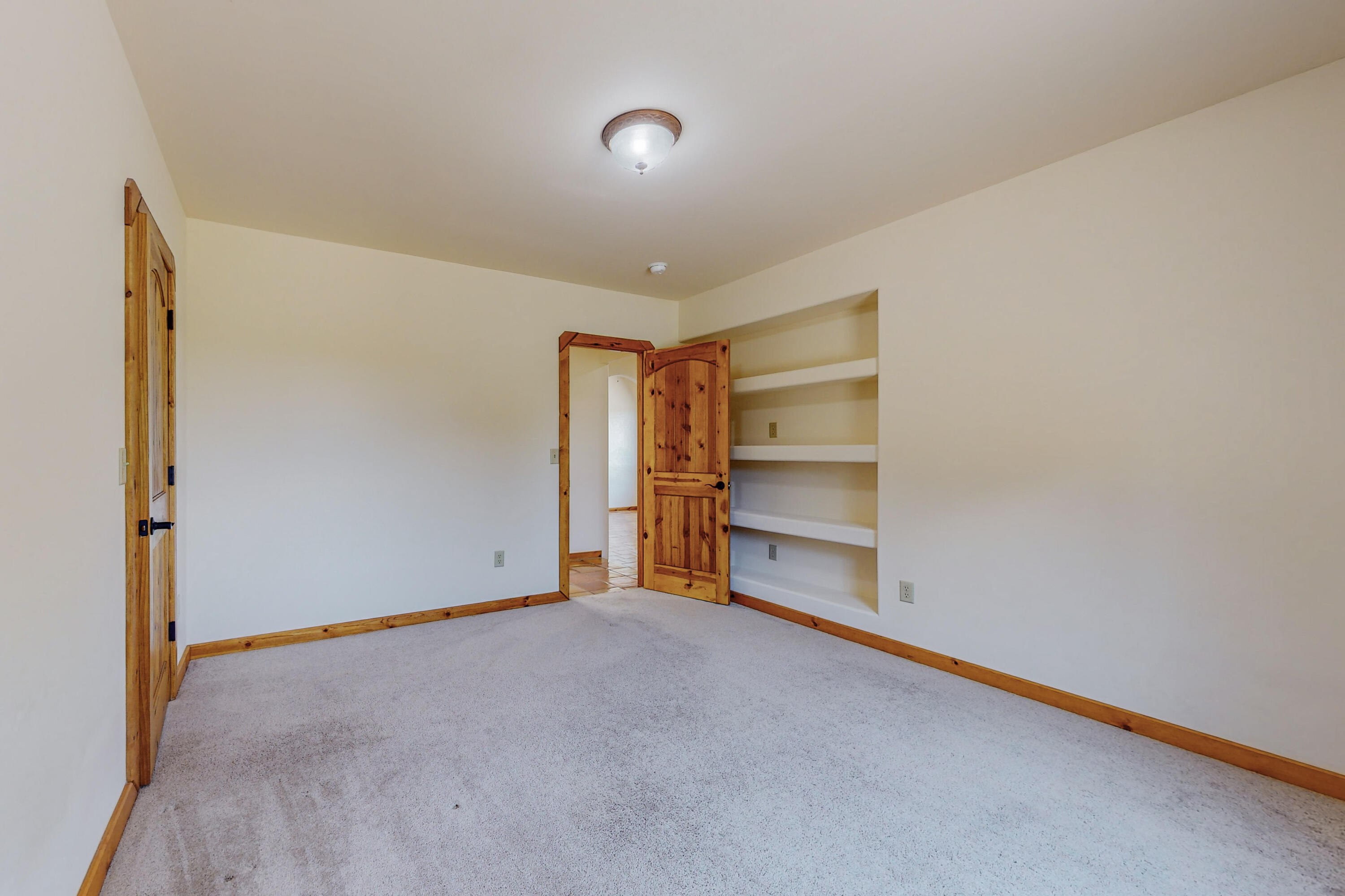 6 Naomi Drive