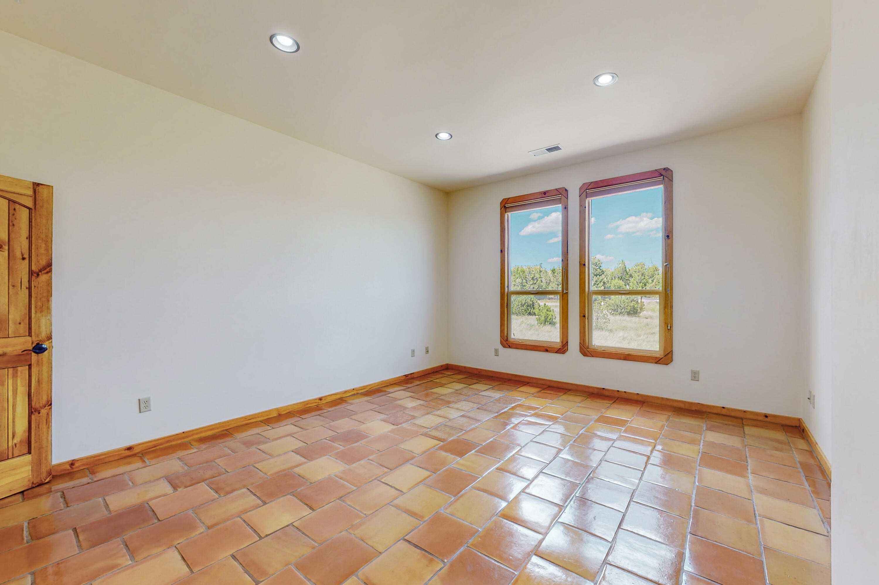 6 Naomi Drive