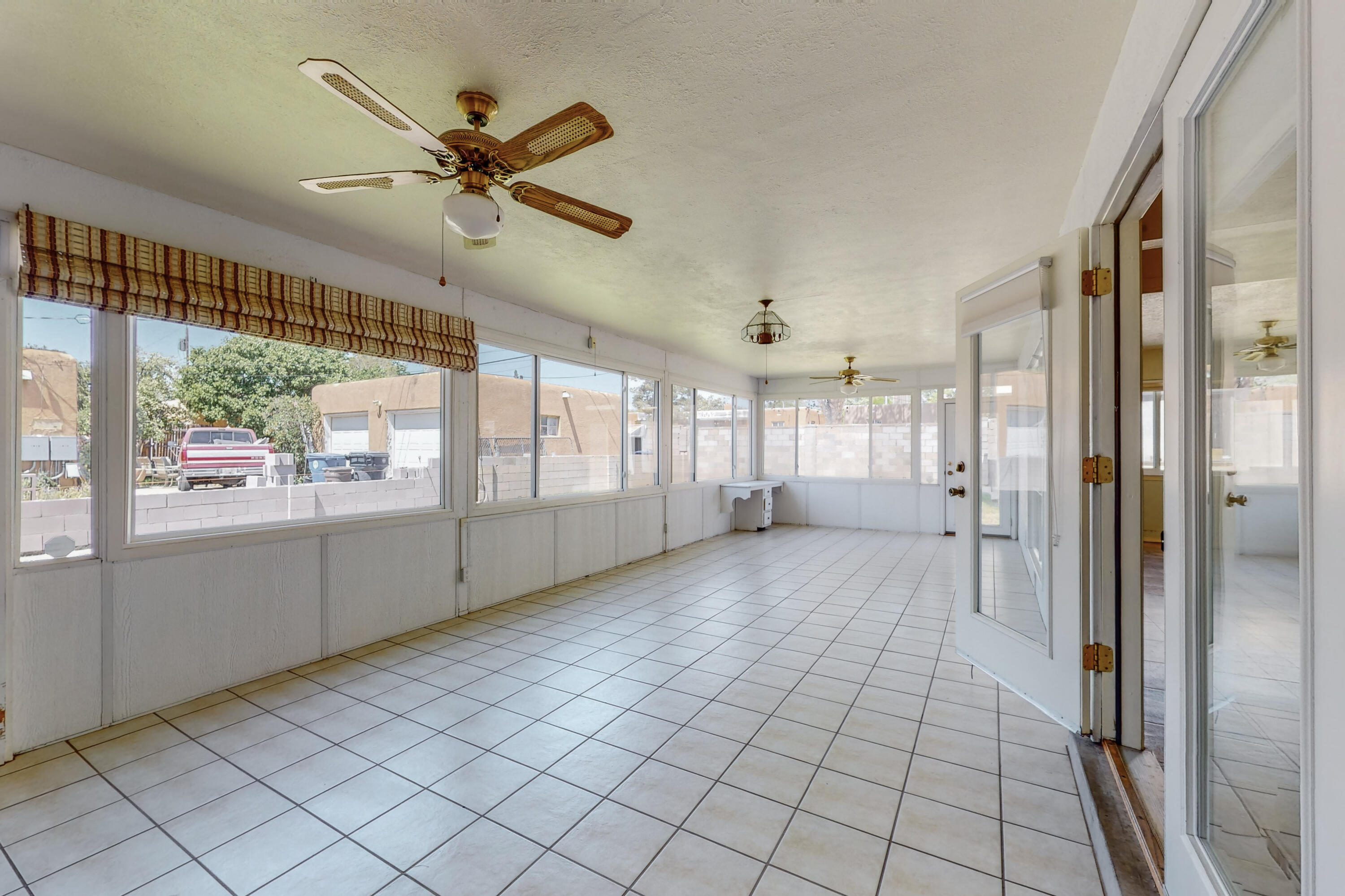 1612 Alvarado Drive NE