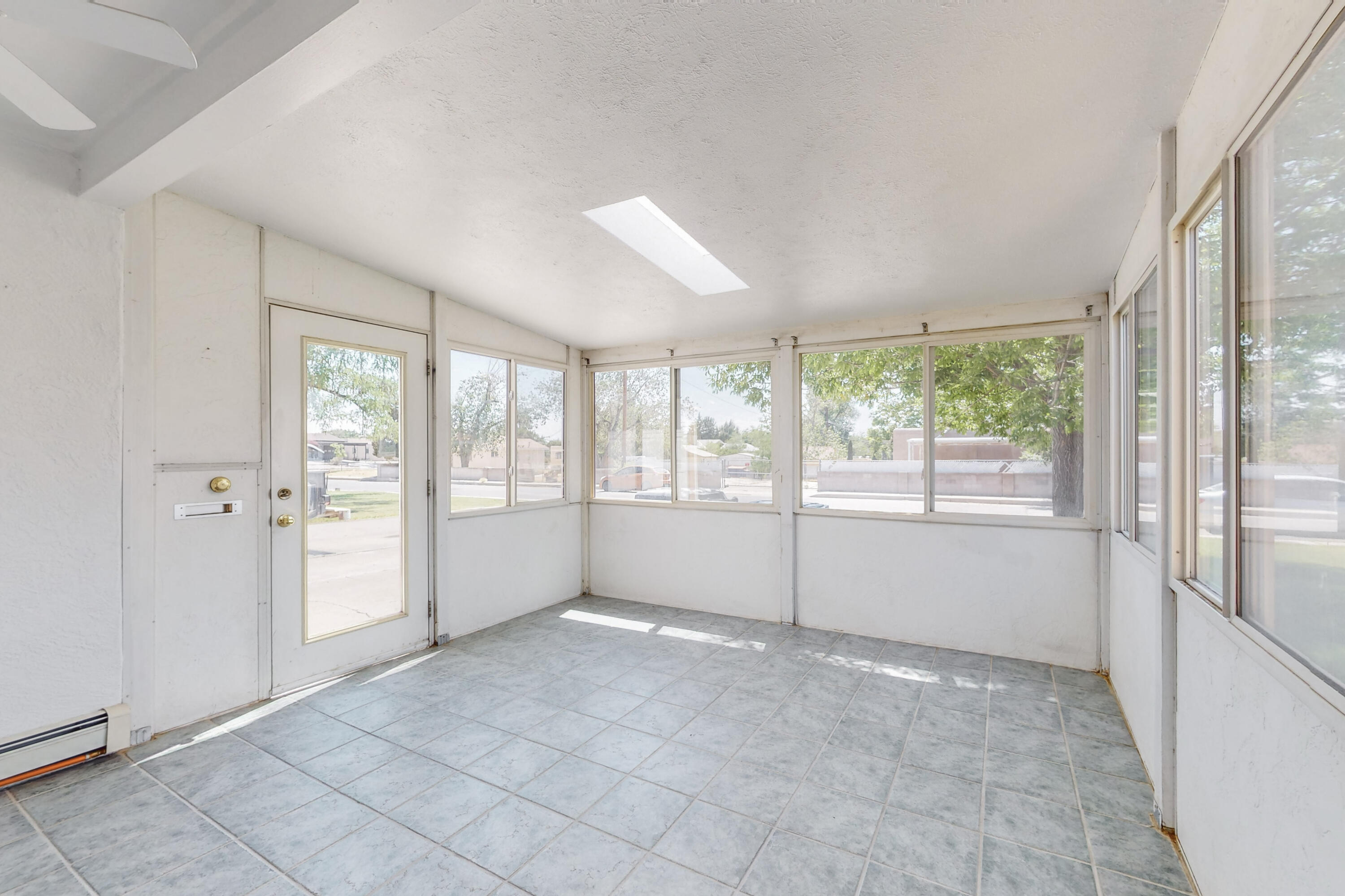 1612 Alvarado Drive NE