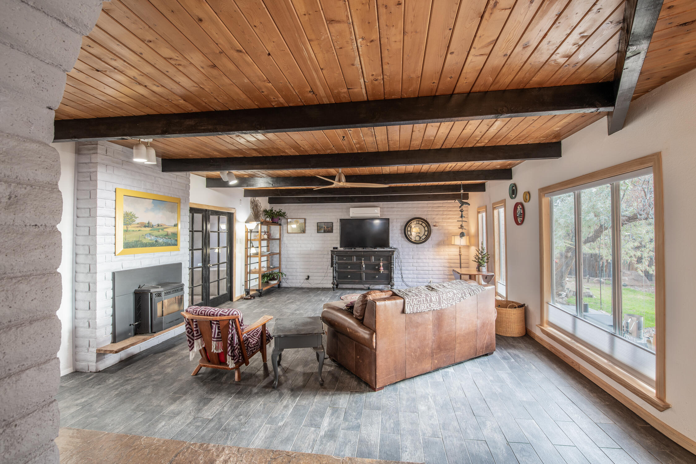 156 Juniper Hill Road NE