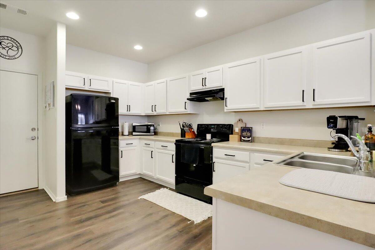 11016 Fort Point Lane NE Unit: B