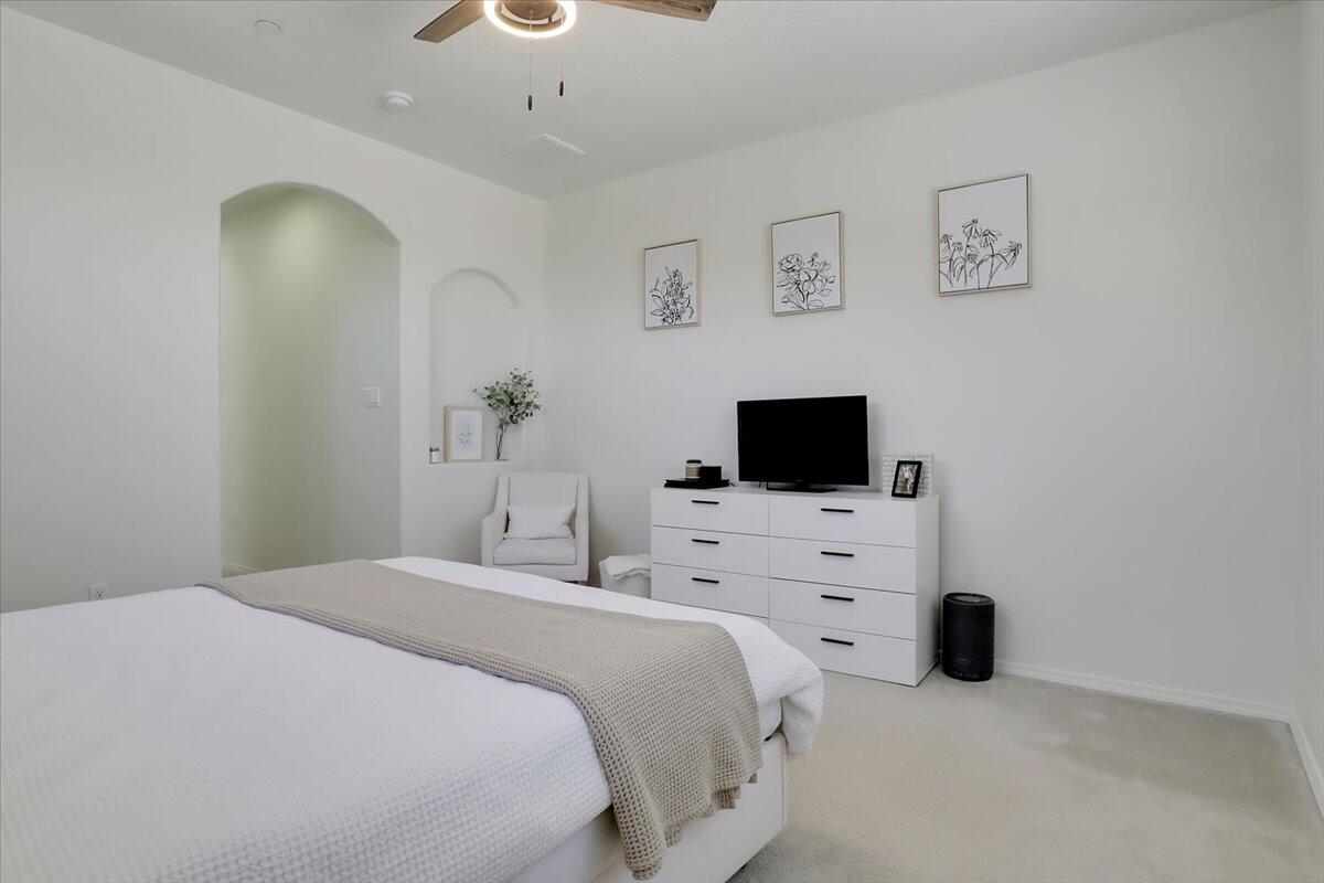 11016 Fort Point Lane NE Unit: B