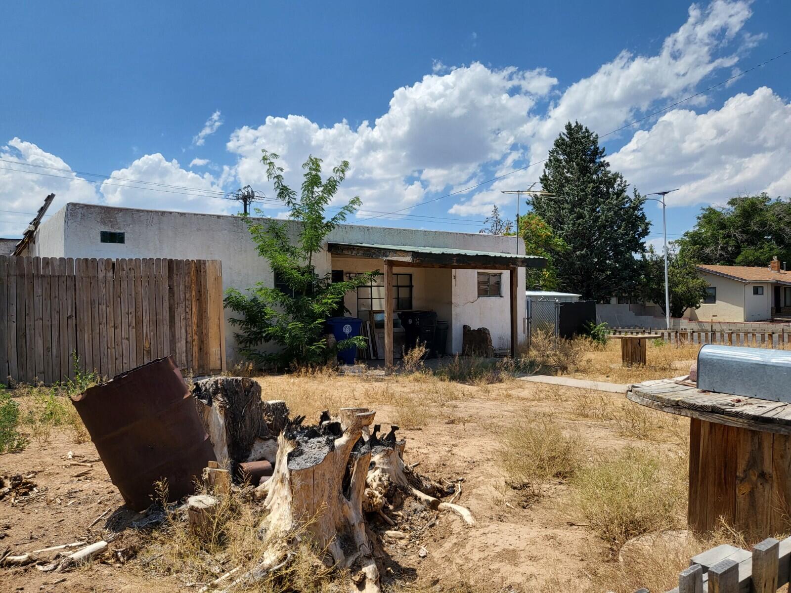 2945 Manzano Street NE