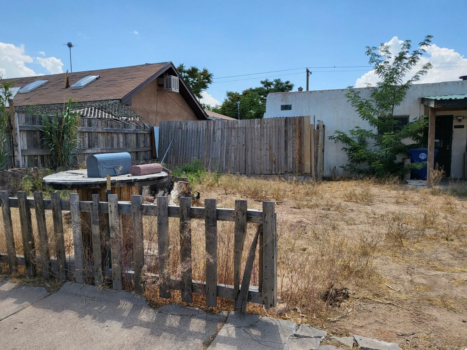 2945 Manzano Street NE