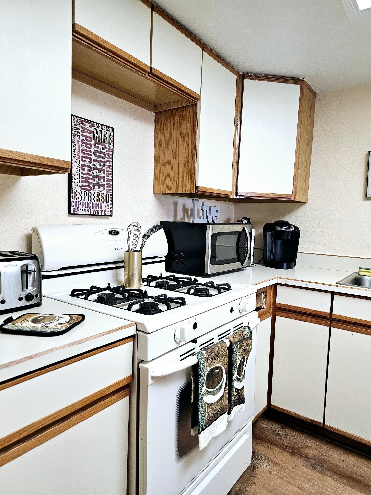 809 Country Club Drive SE Unit: 2b