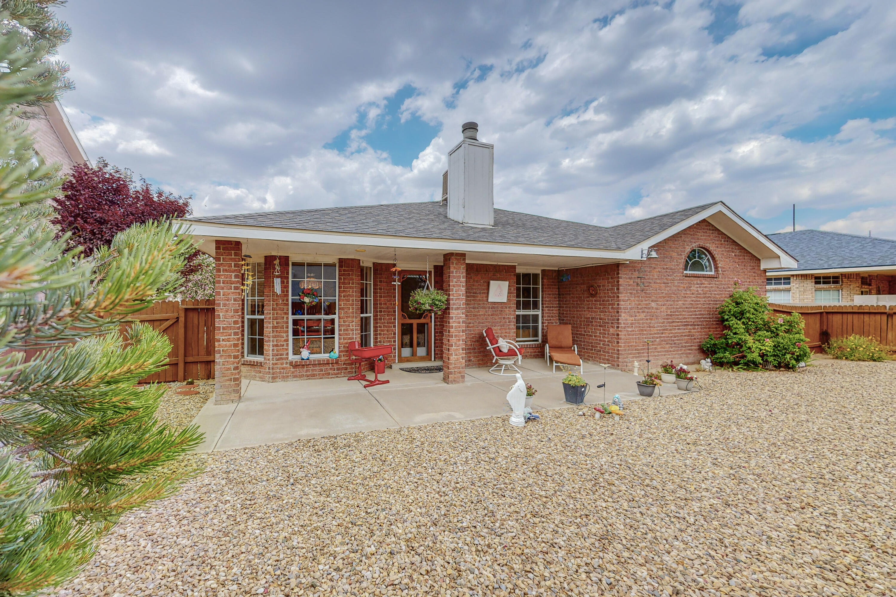 3516 Sierra Rica Drive NW