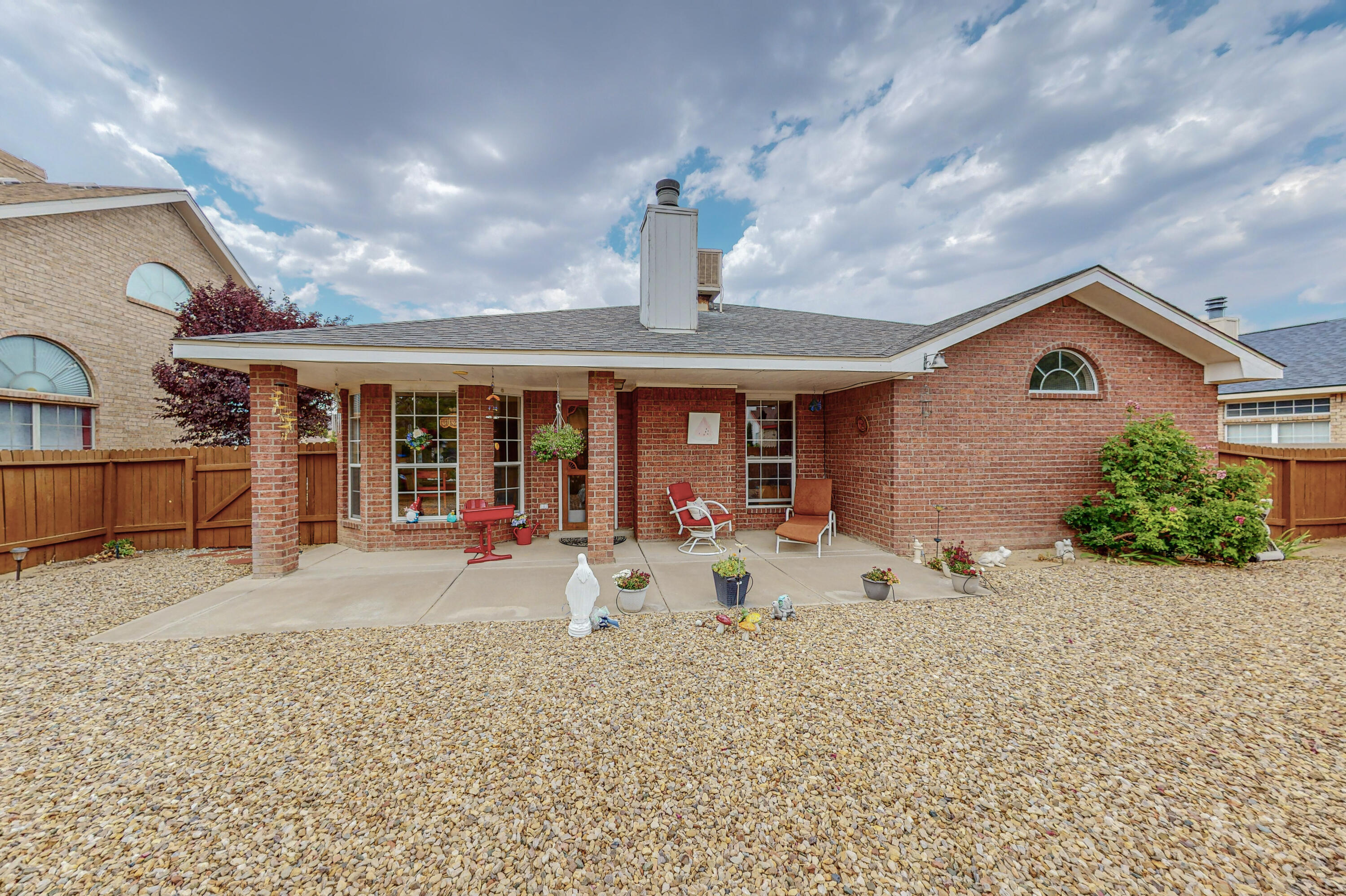 3516 Sierra Rica Drive NW