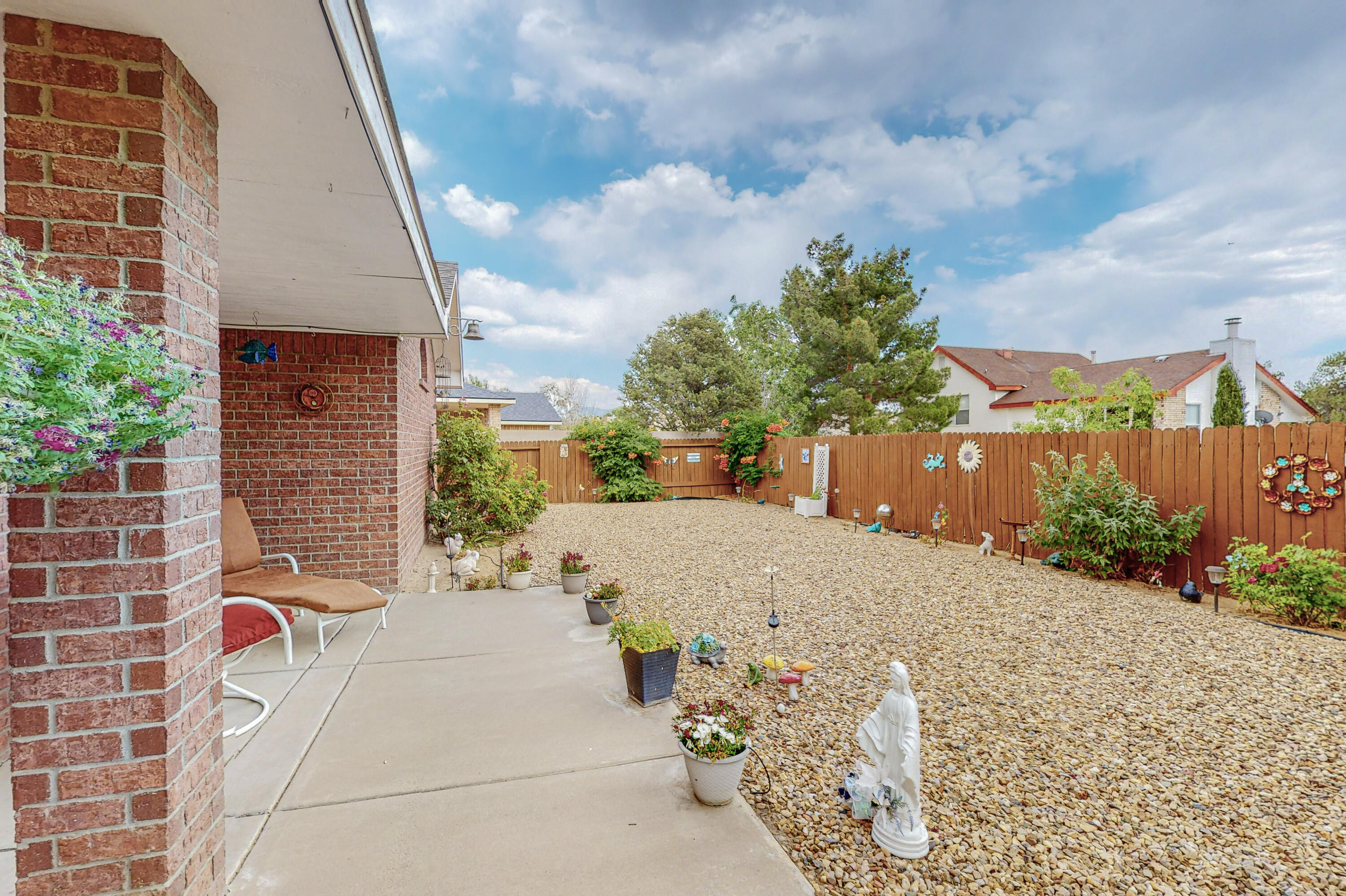 3516 Sierra Rica Drive NW