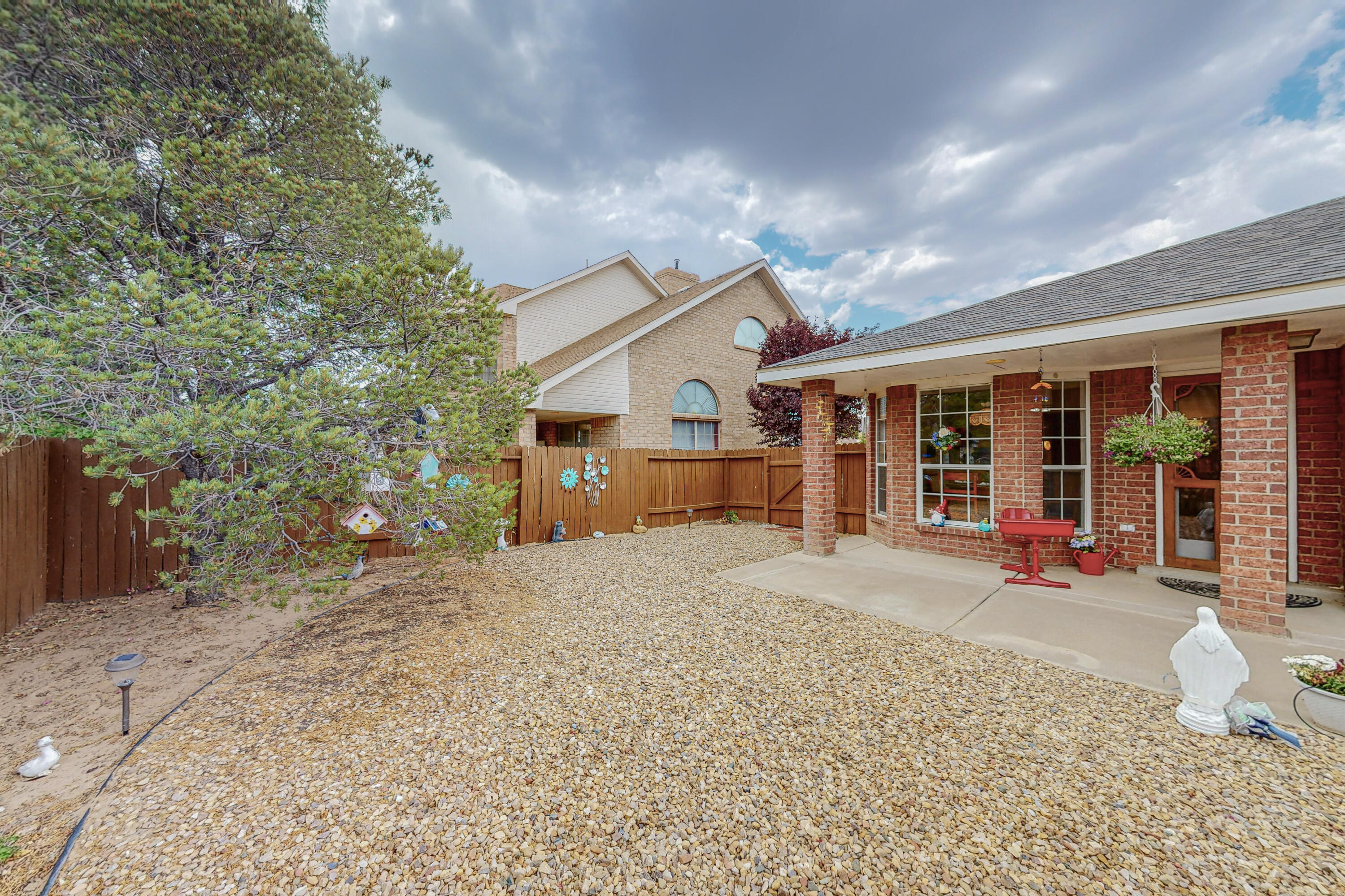 3516 Sierra Rica Drive NW