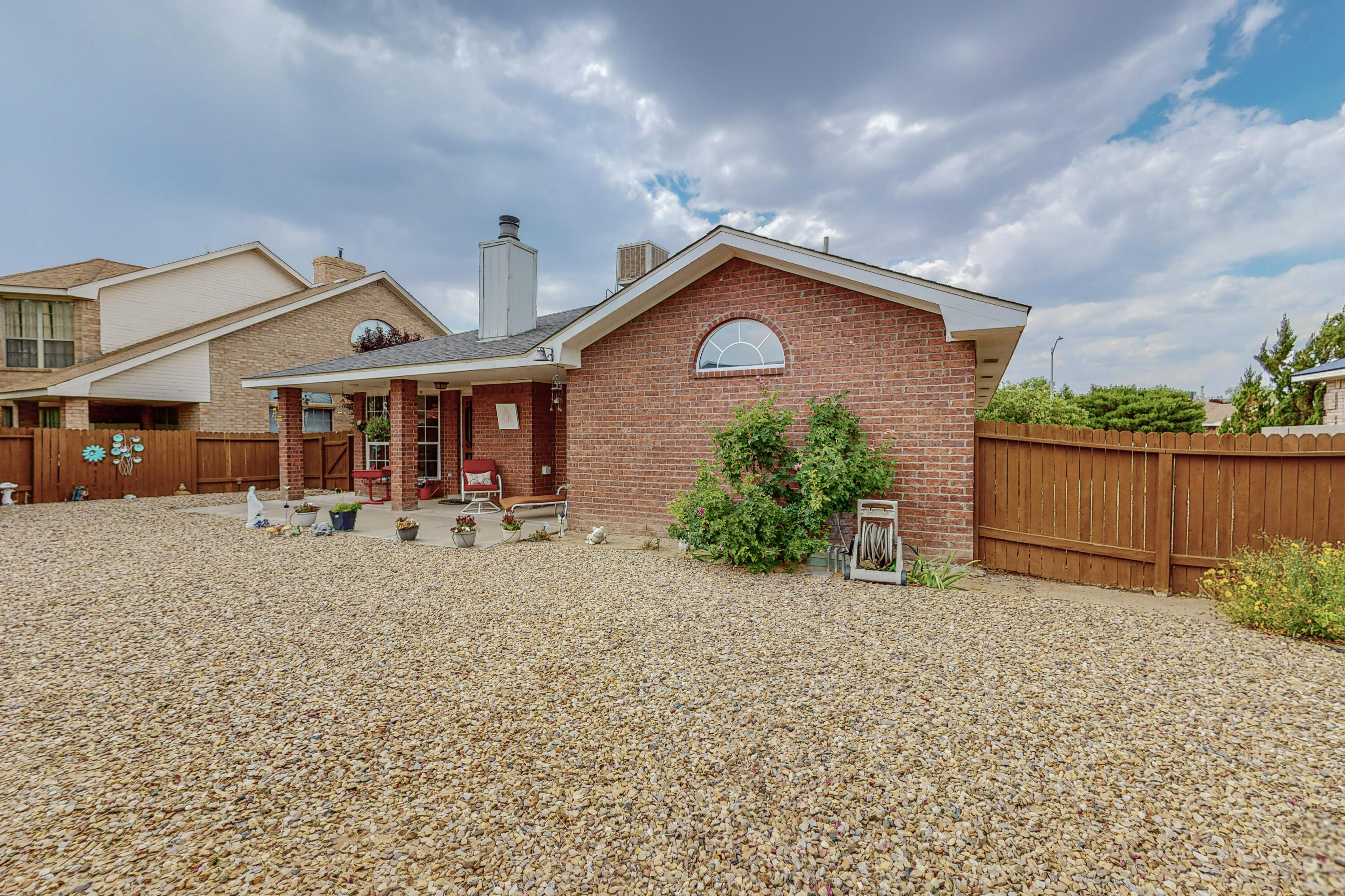 3516 Sierra Rica Drive NW