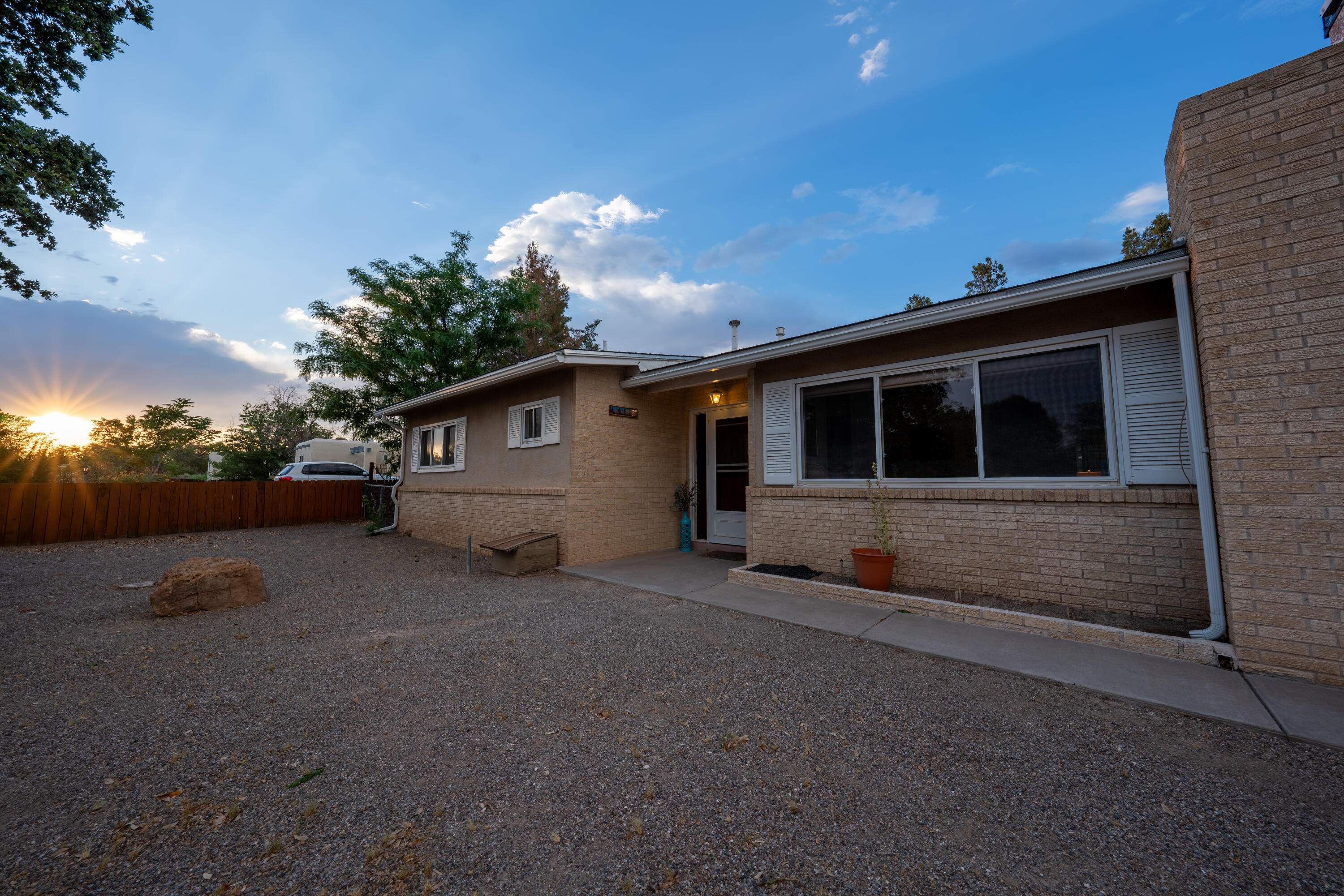 4713 El Hachero Court SE
