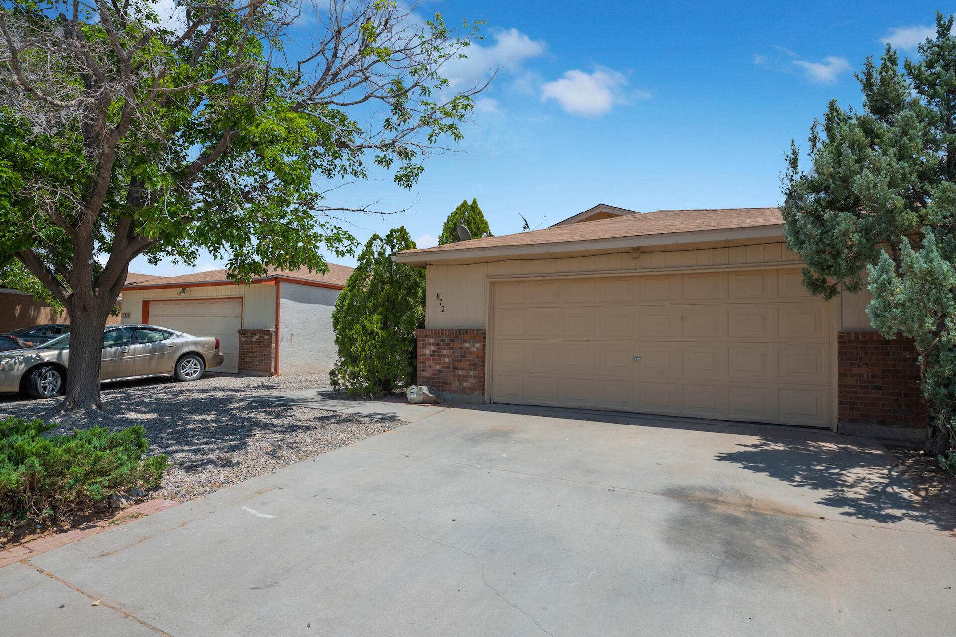 872 Entrada Drive SW