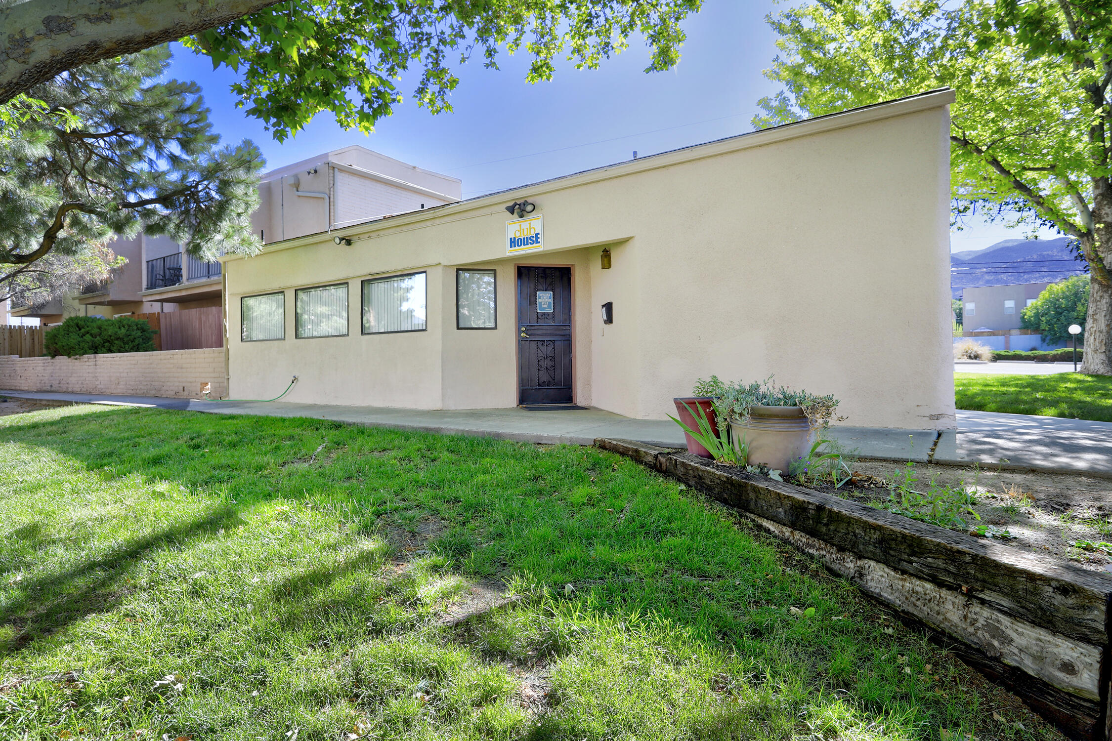 3501 Juan Tabo Boulevard NE K-12