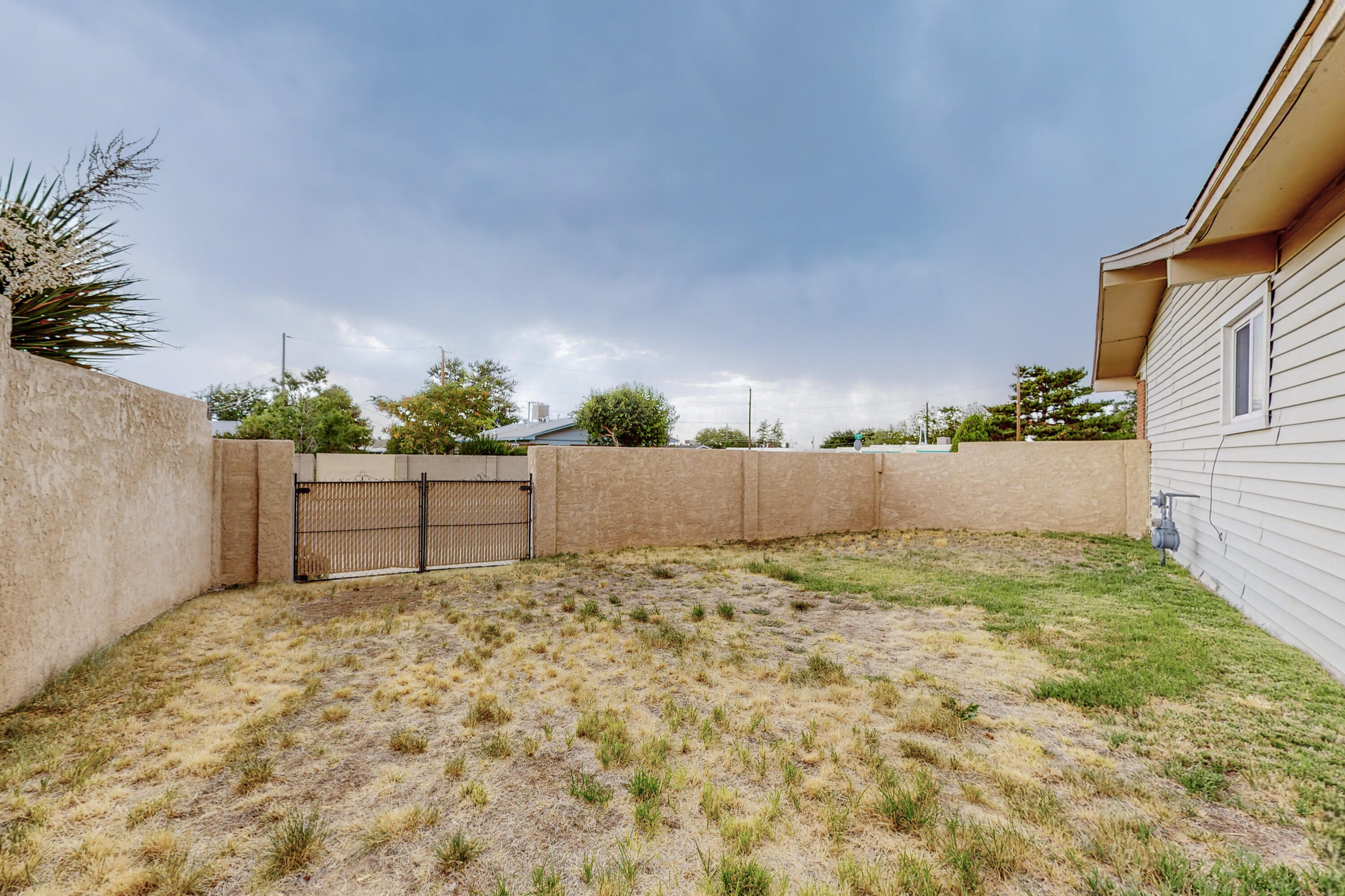 11600 Grand Avenue NE