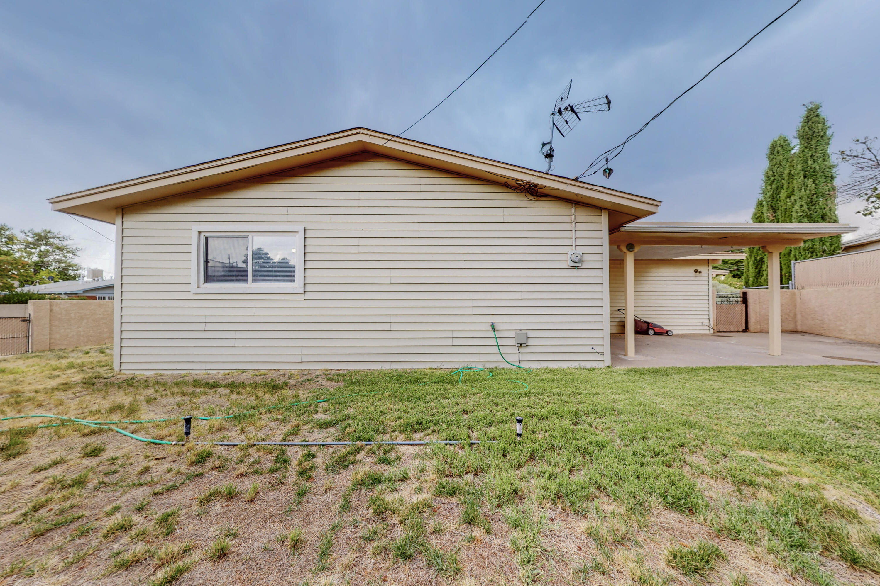 11600 Grand Avenue NE
