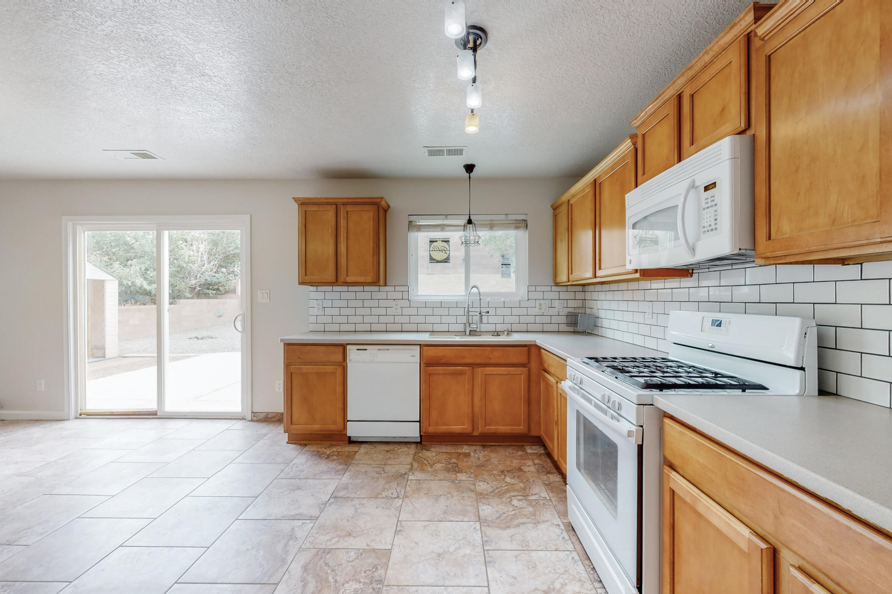 1617 San Pedro Road NE