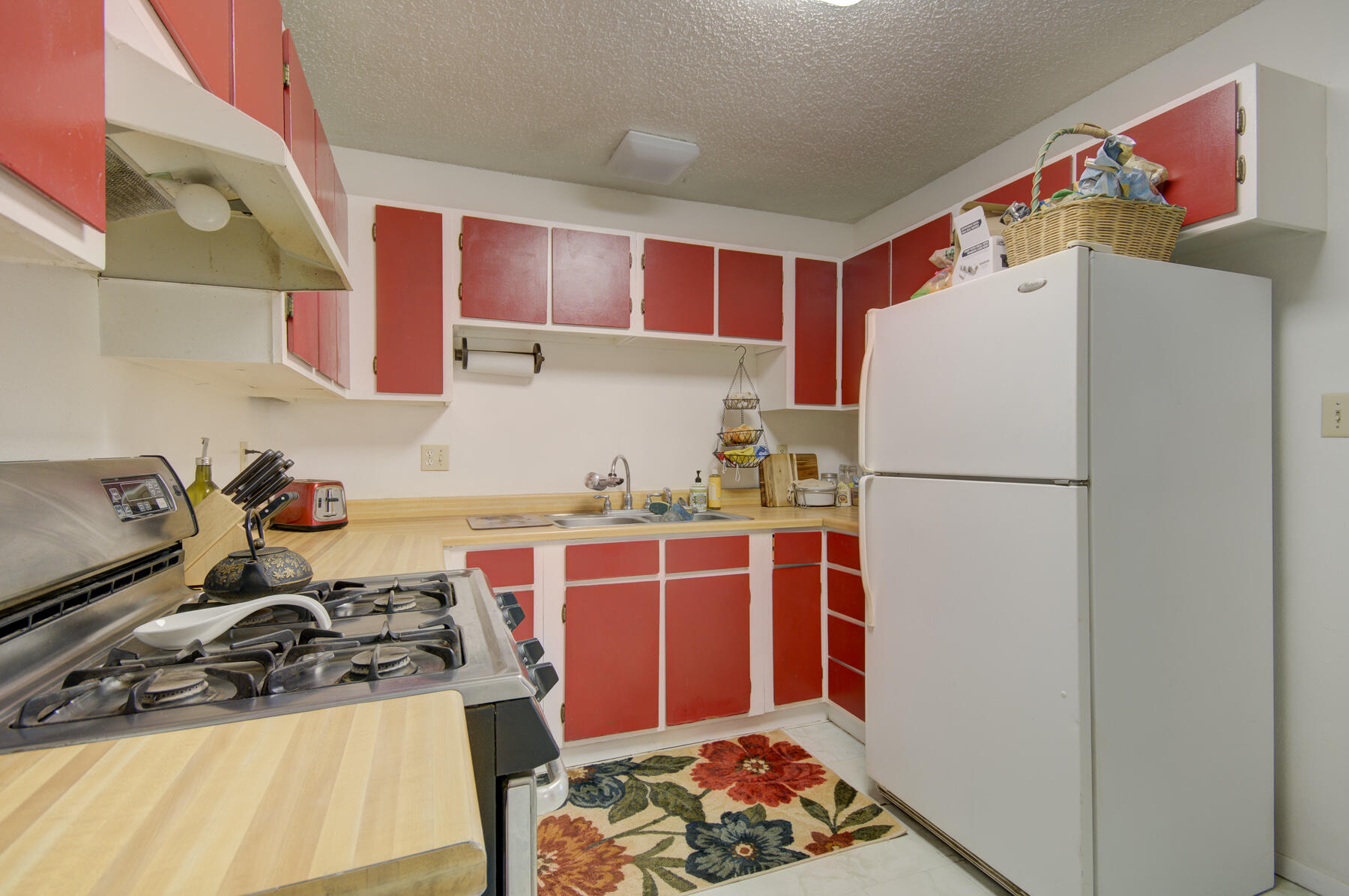 629 Mountain View Avenue NE