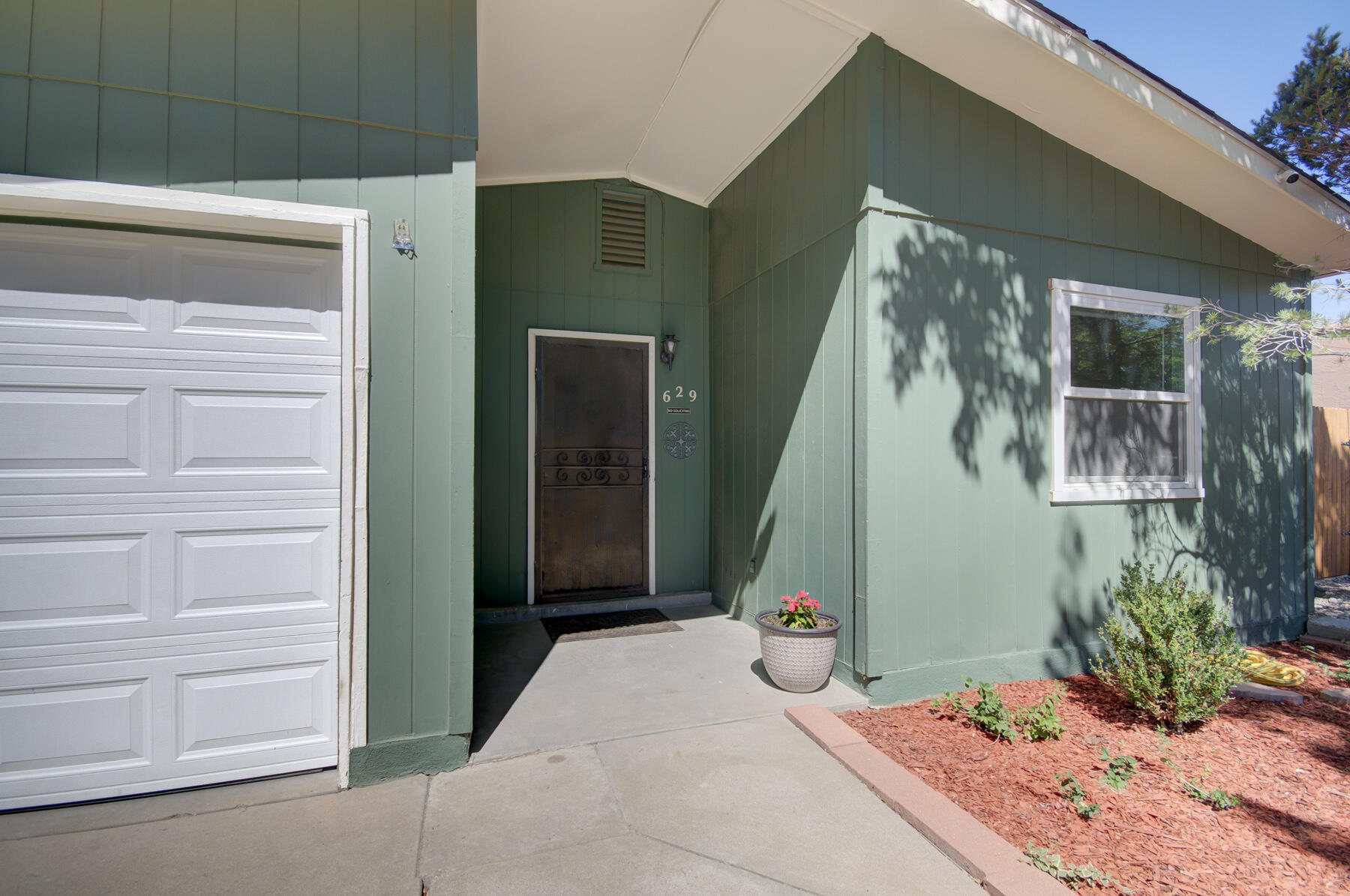 629 Mountain View Avenue NE