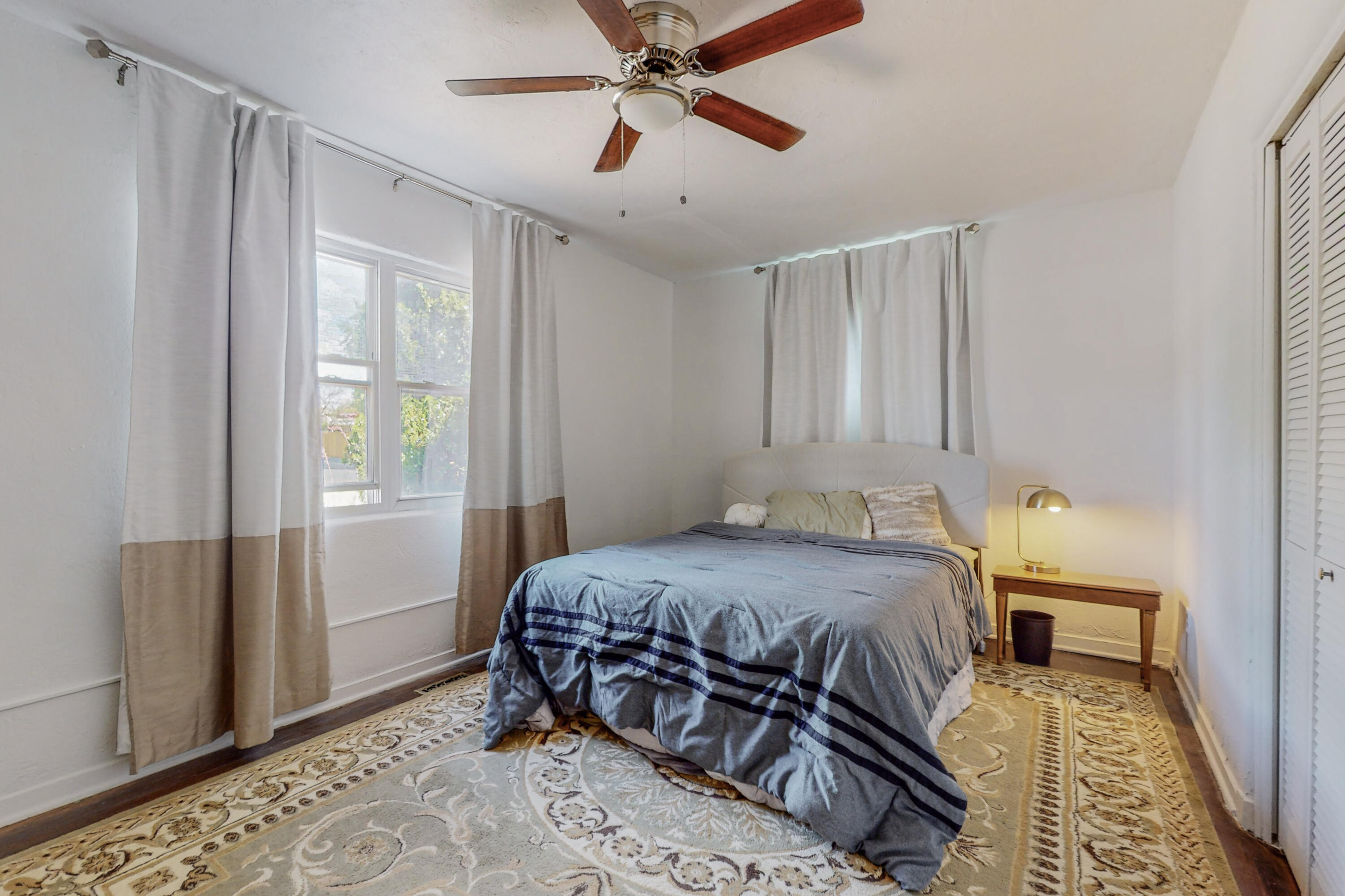 401 Cardenas Drive NE