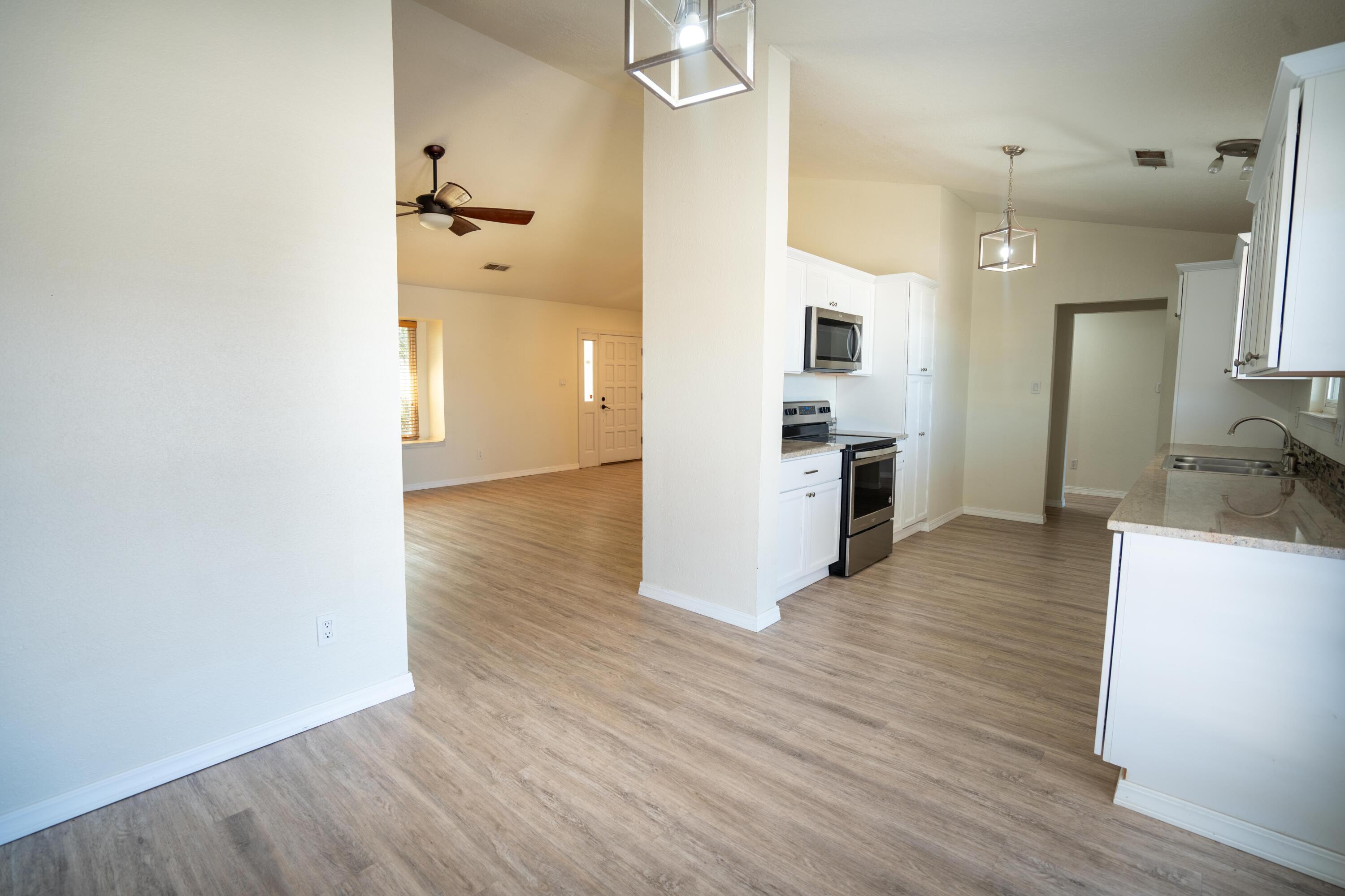 3212 Vista Maravillosa NW