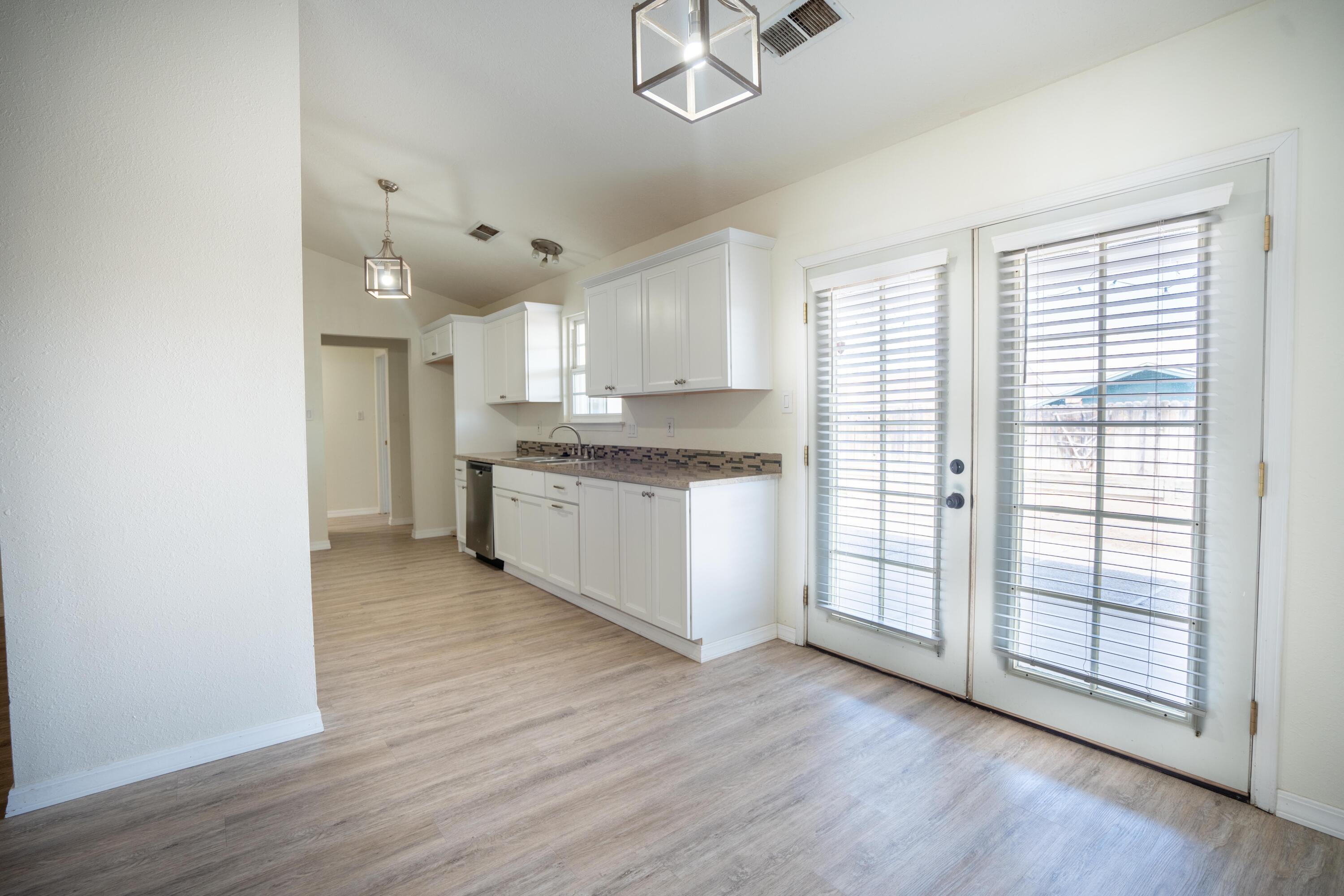 3212 Vista Maravillosa NW